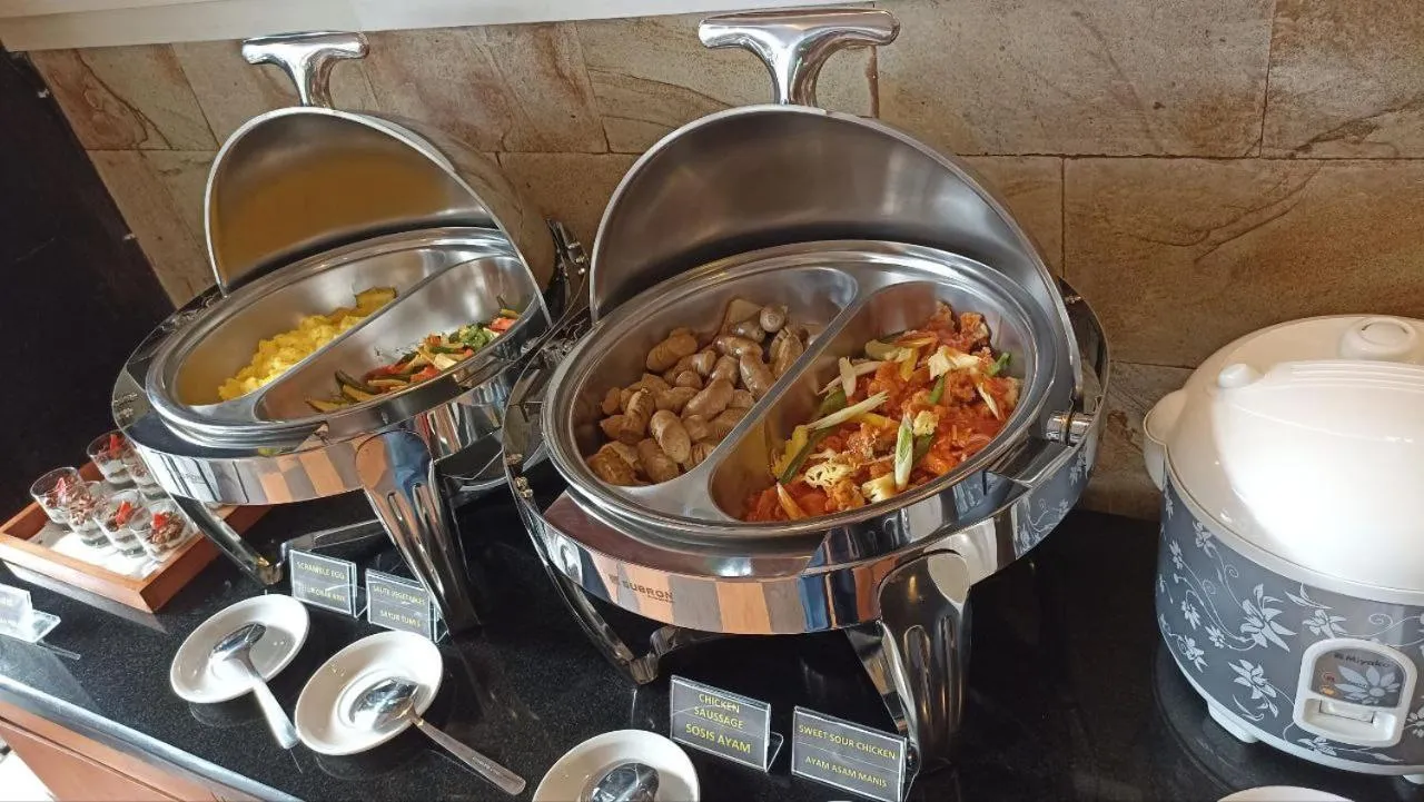 Food in Sari Villa Sanur Beach