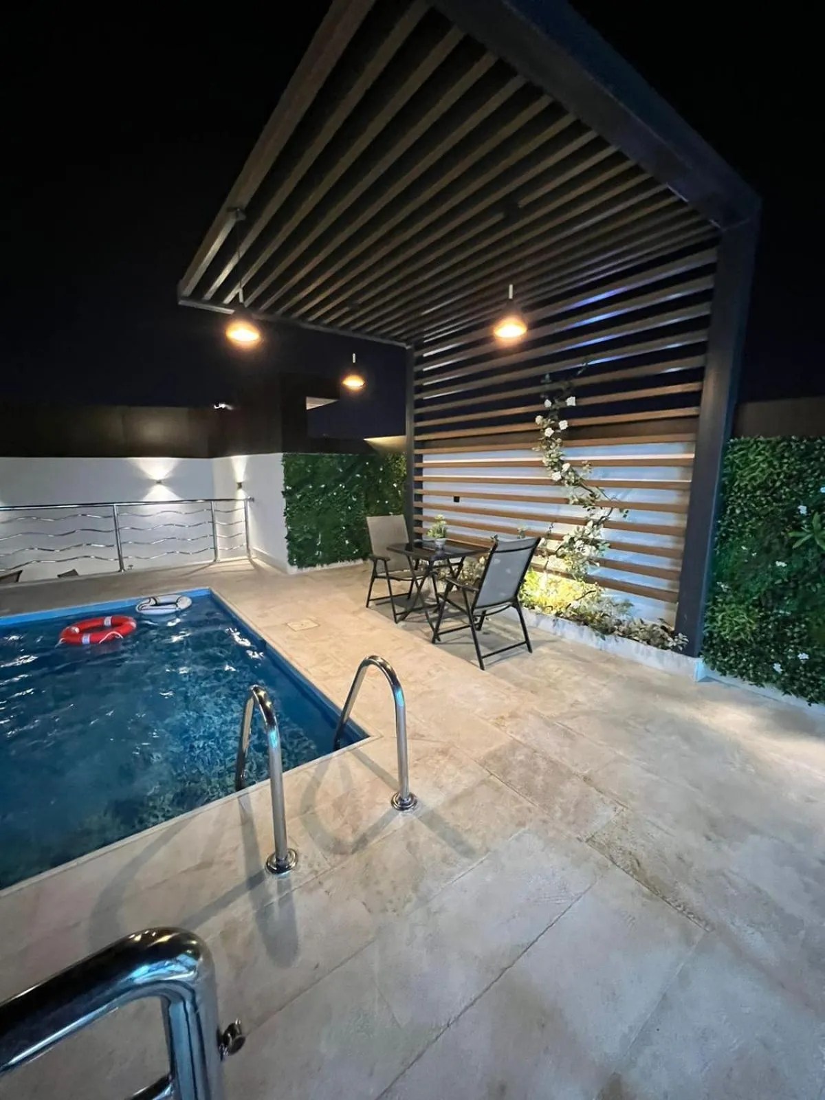 Swimming pool in PRIMOTEL Elite As Salamah - Serviced Apartments