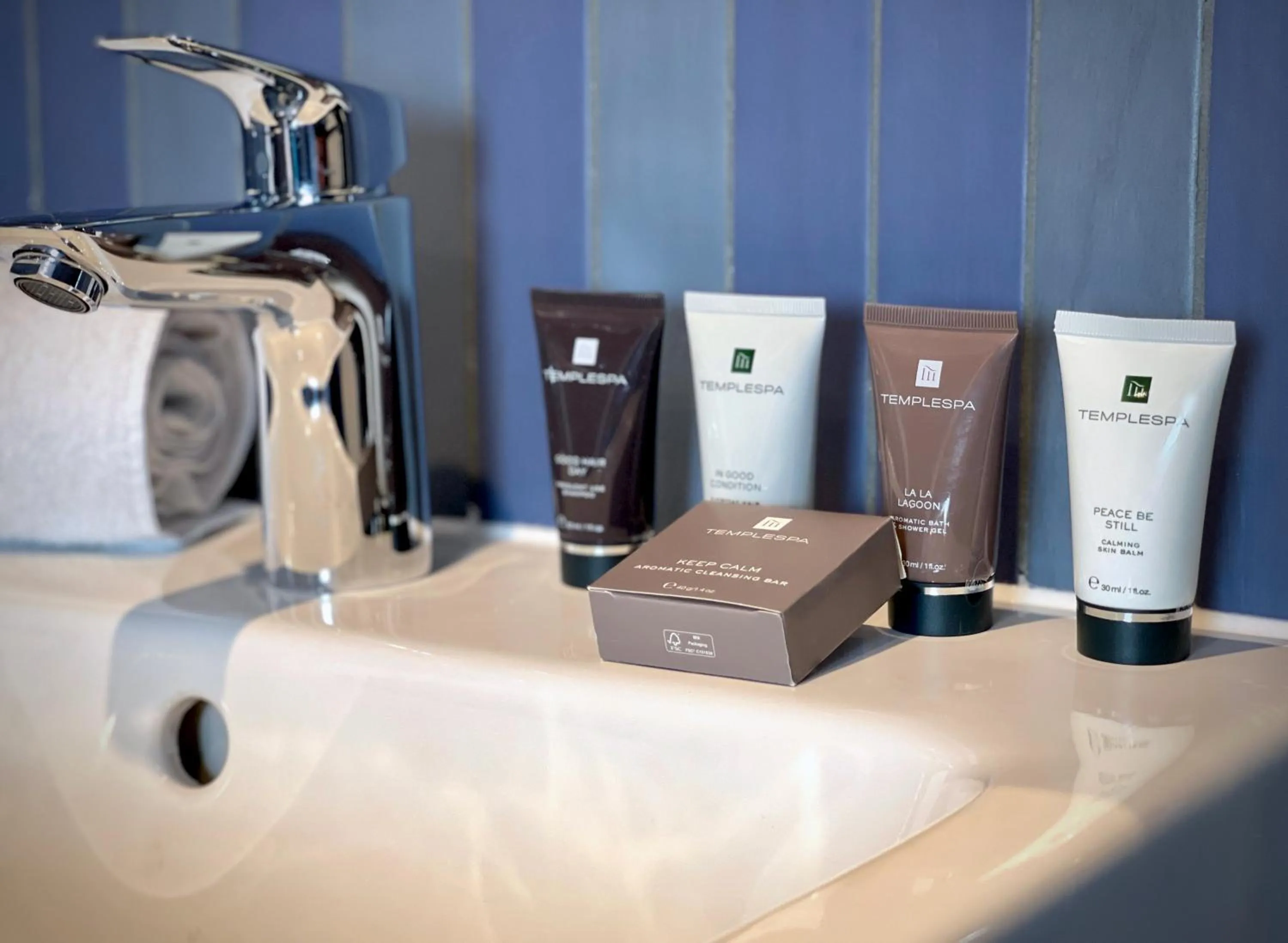 Bathroom in Hex Wildlife Hotel at Yorkshire Wildlife Park