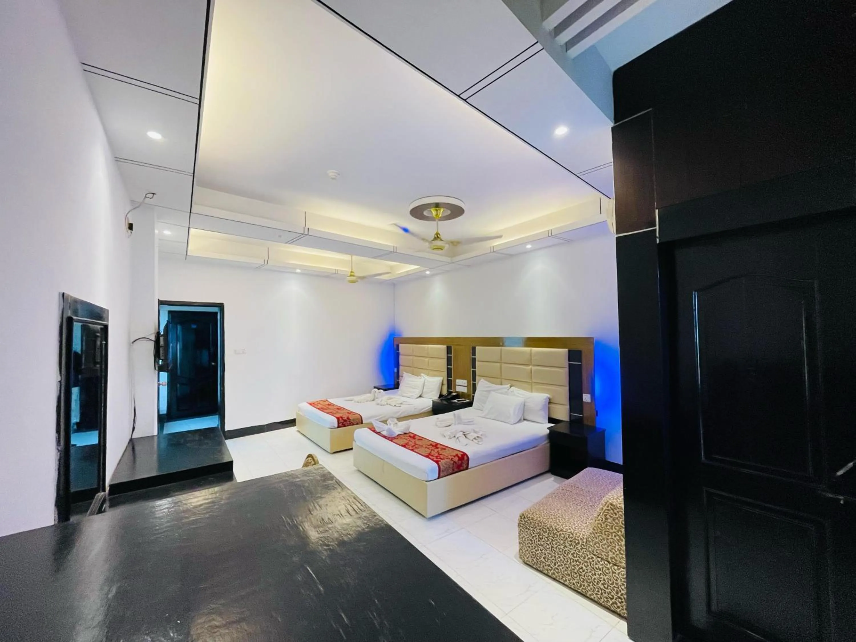 Bed in Hotel Sea World Cox's Bazar