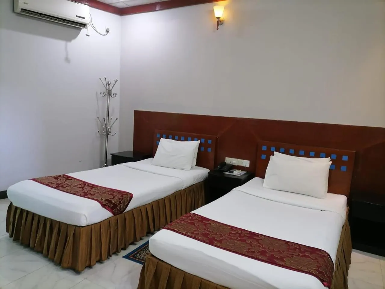 Bed in Hotel Sea World Cox's Bazar