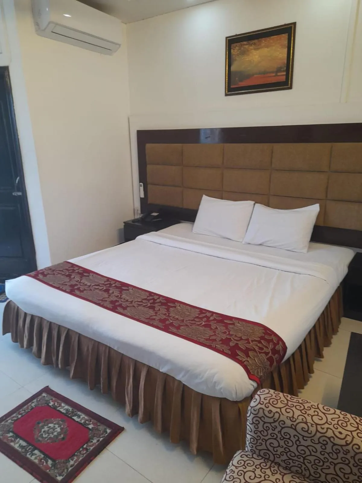 Bed in Hotel Sea World Cox's Bazar