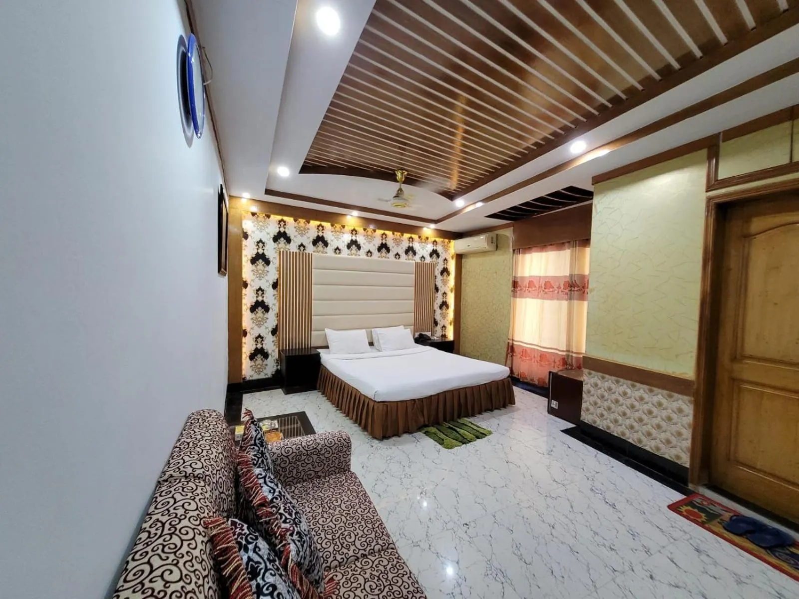 Bed in Hotel Sea World Cox's Bazar