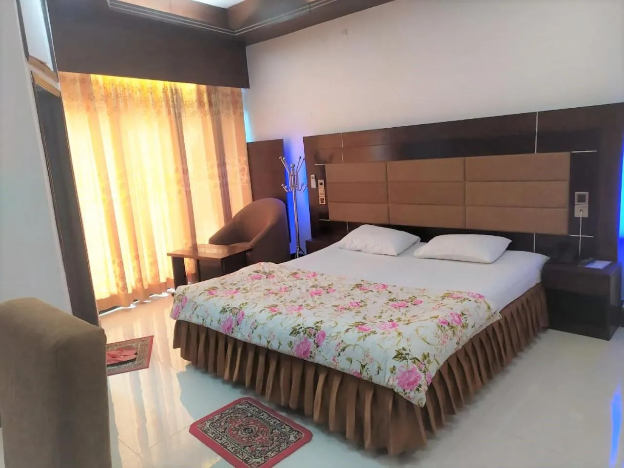 Bed in Hotel Sea World Cox's Bazar