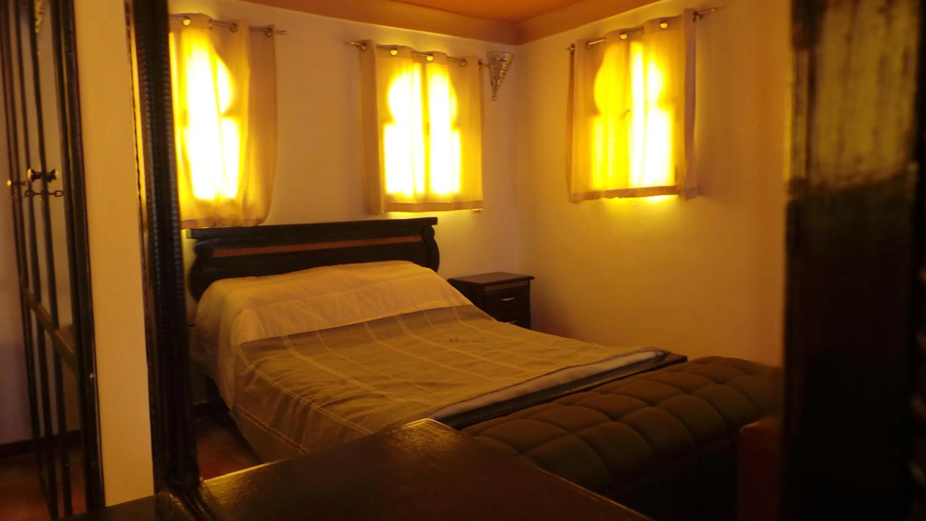 Bed in Targafit Hotel & Hammam