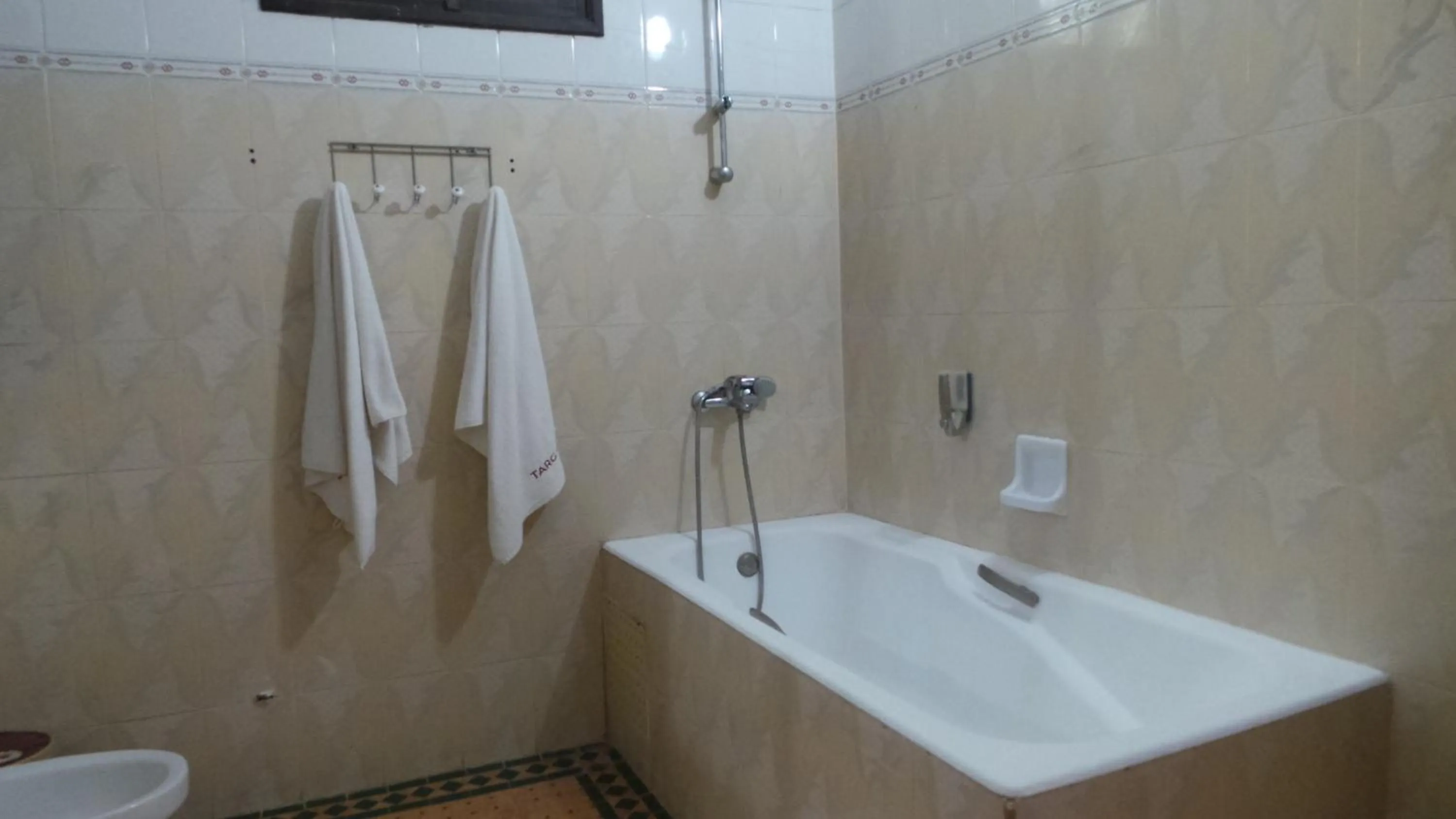 Shower in Targafit Hotel & Hammam