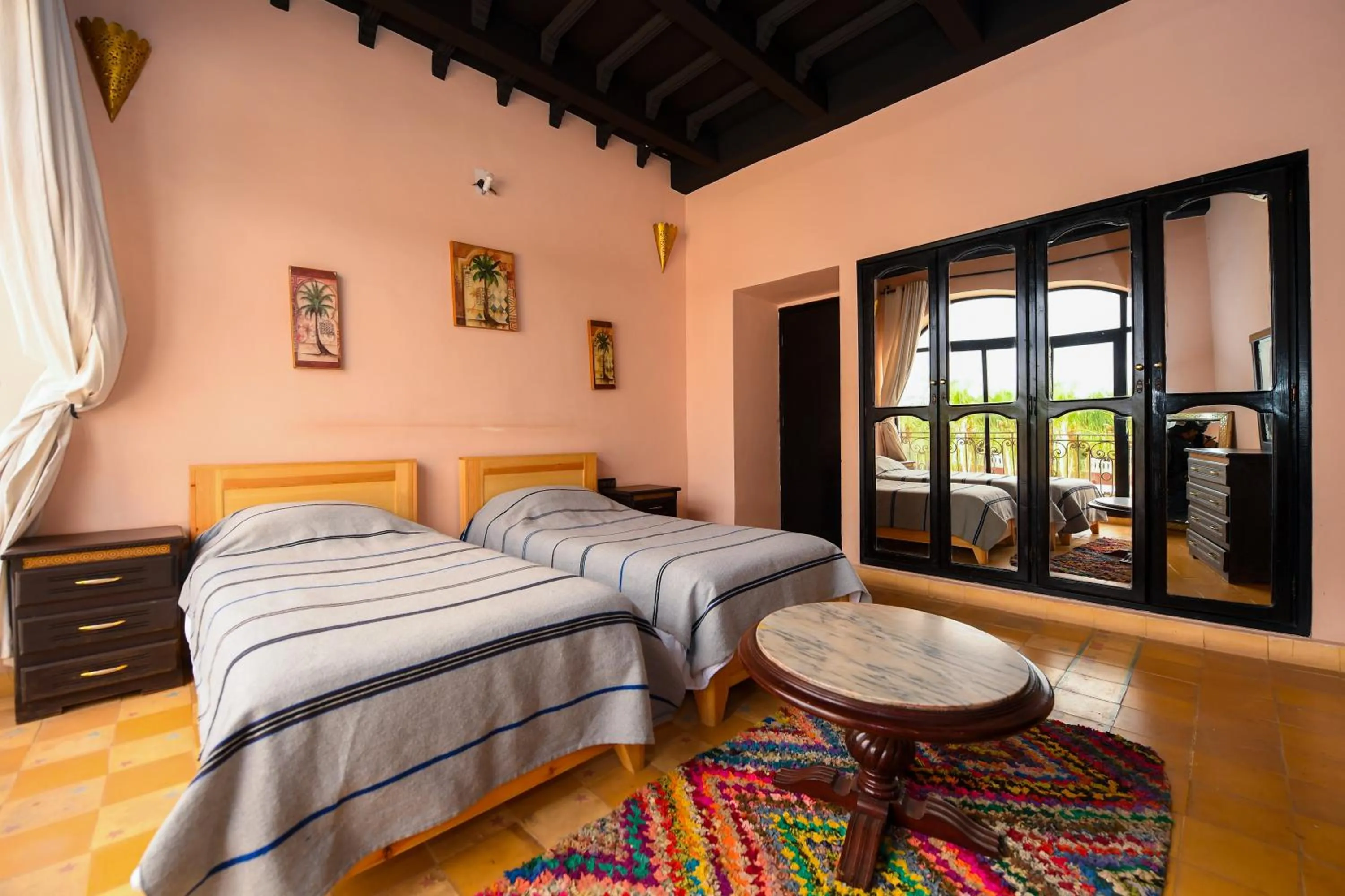 Bedroom, Bed in Targafit Hotel & Hammam