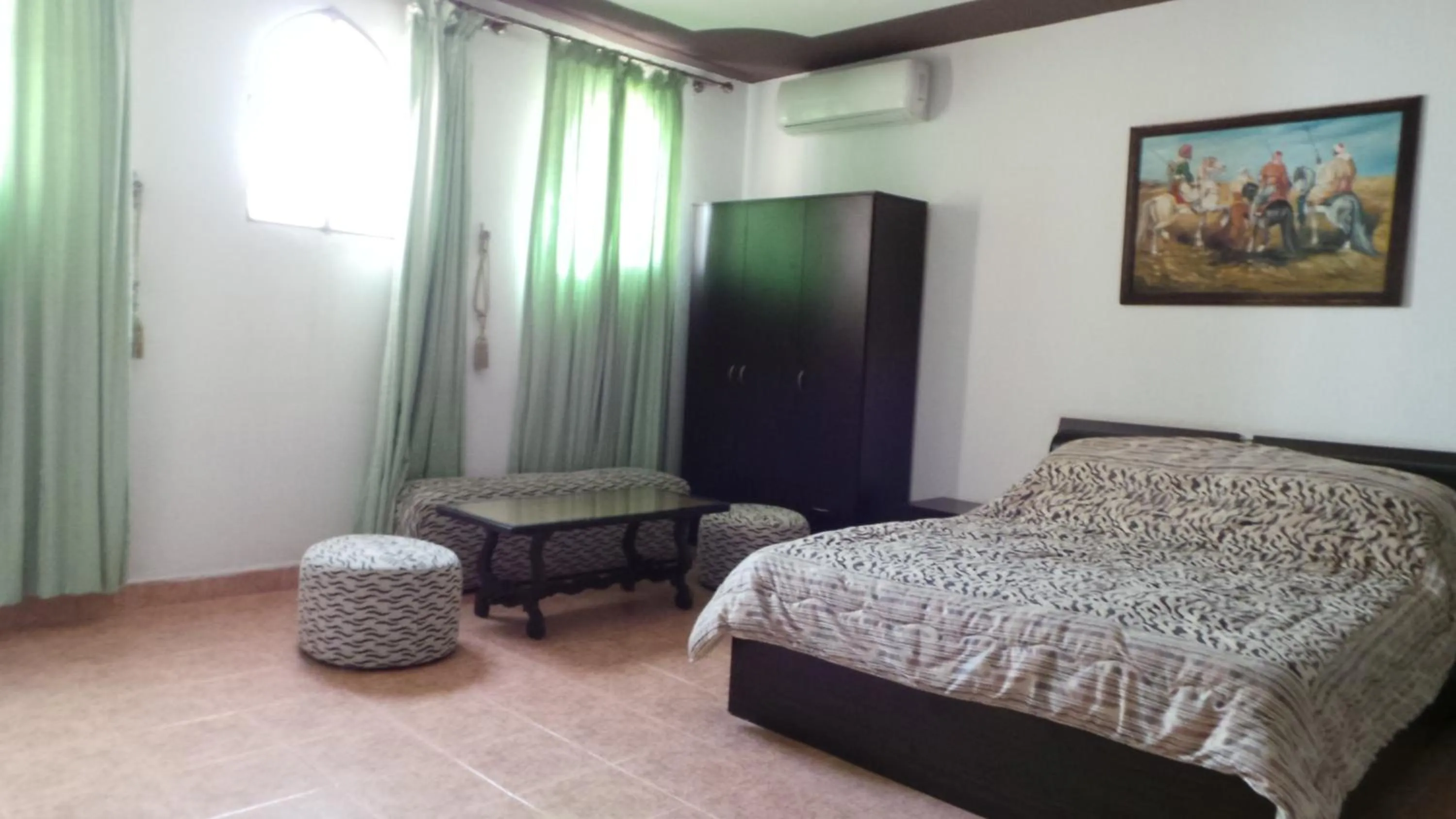 Bedroom, Bed in Targafit Hotel & Hammam