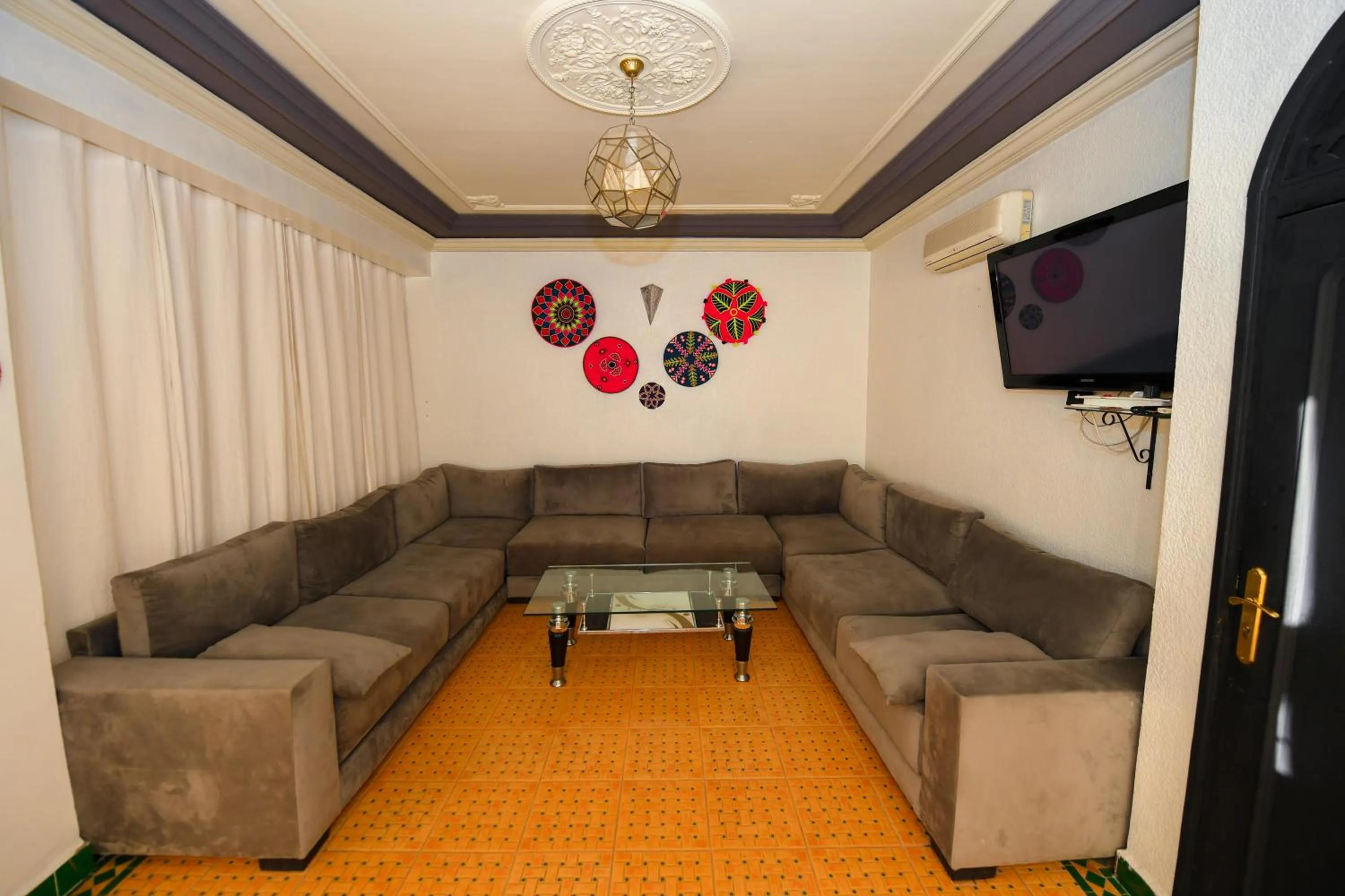 TV and multimedia in Targafit Hotel & Hammam