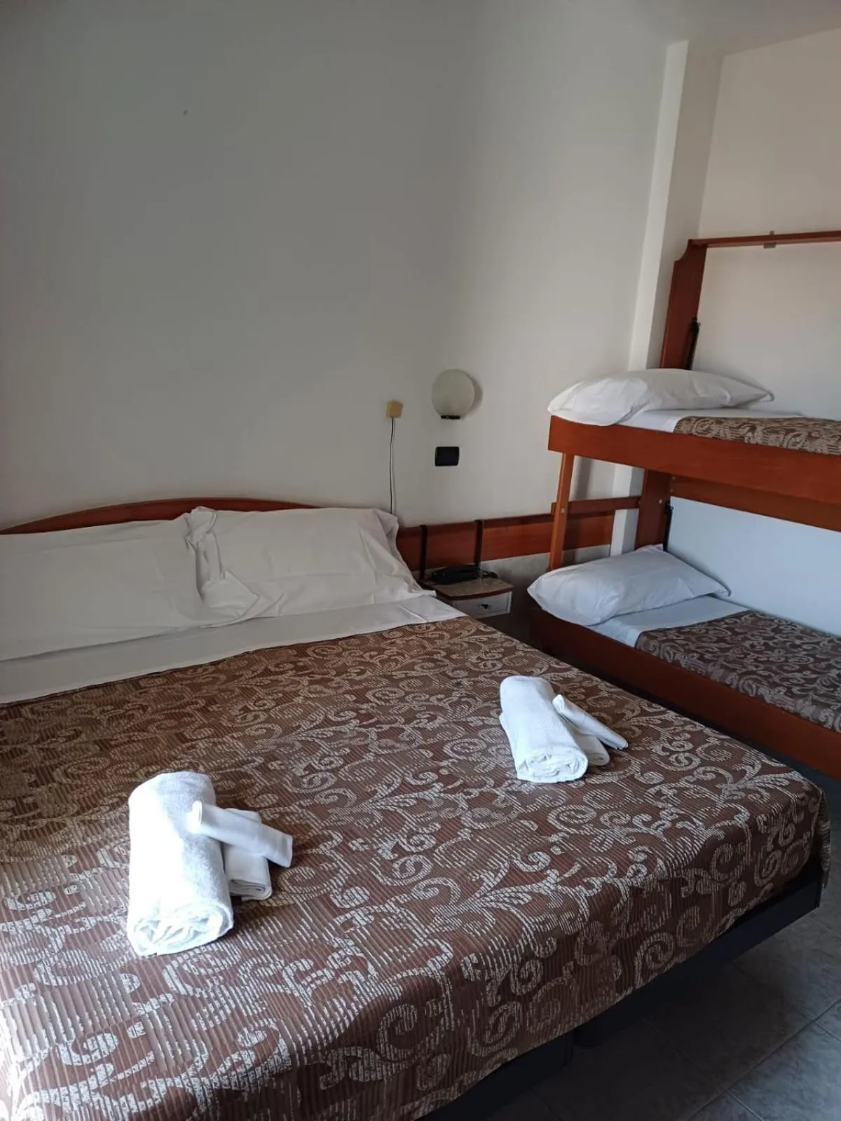 Bed in Dasamo Hotel - Dada Hotels