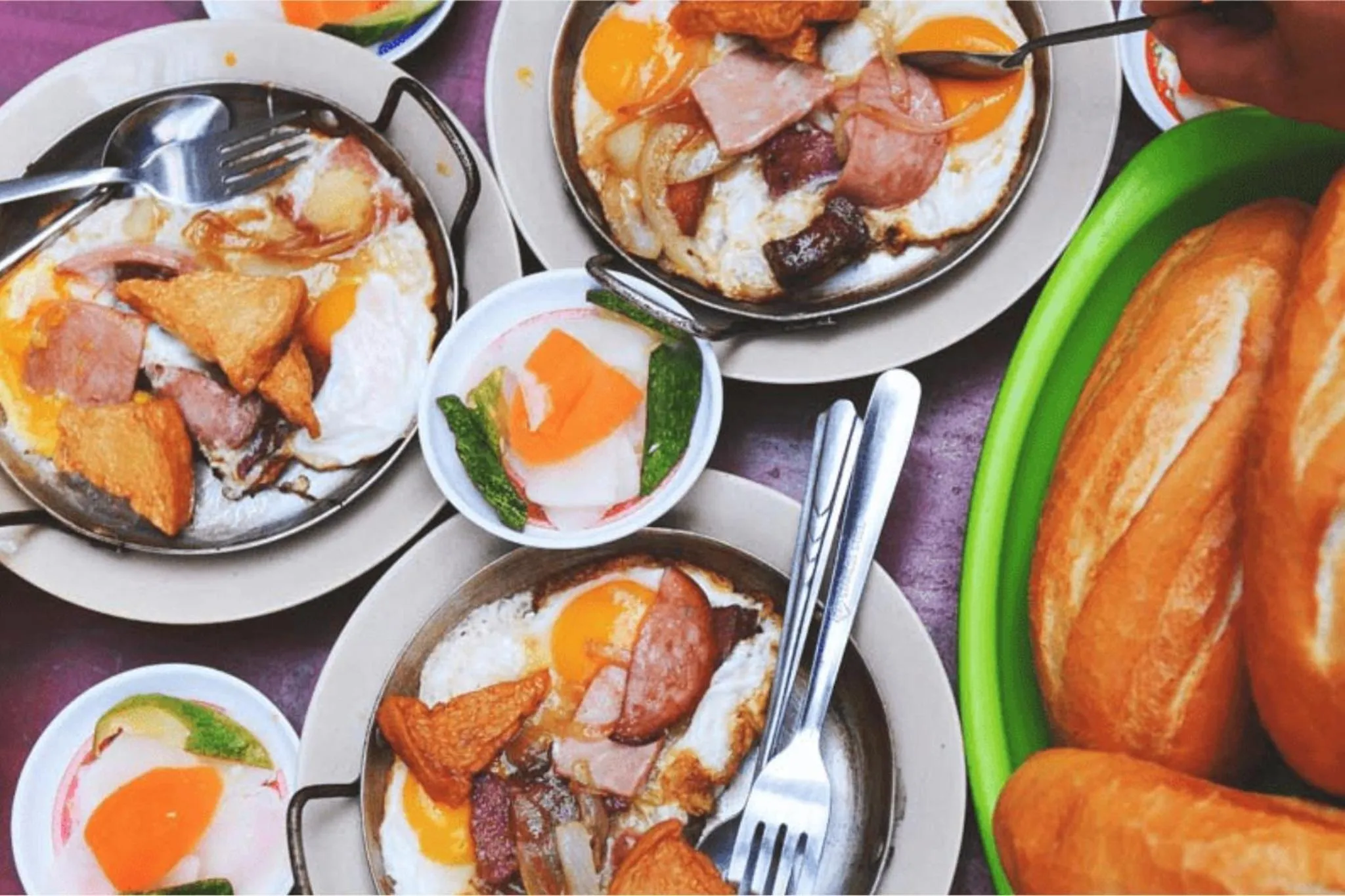 Breakfast in Art Museum Villa Hoi An