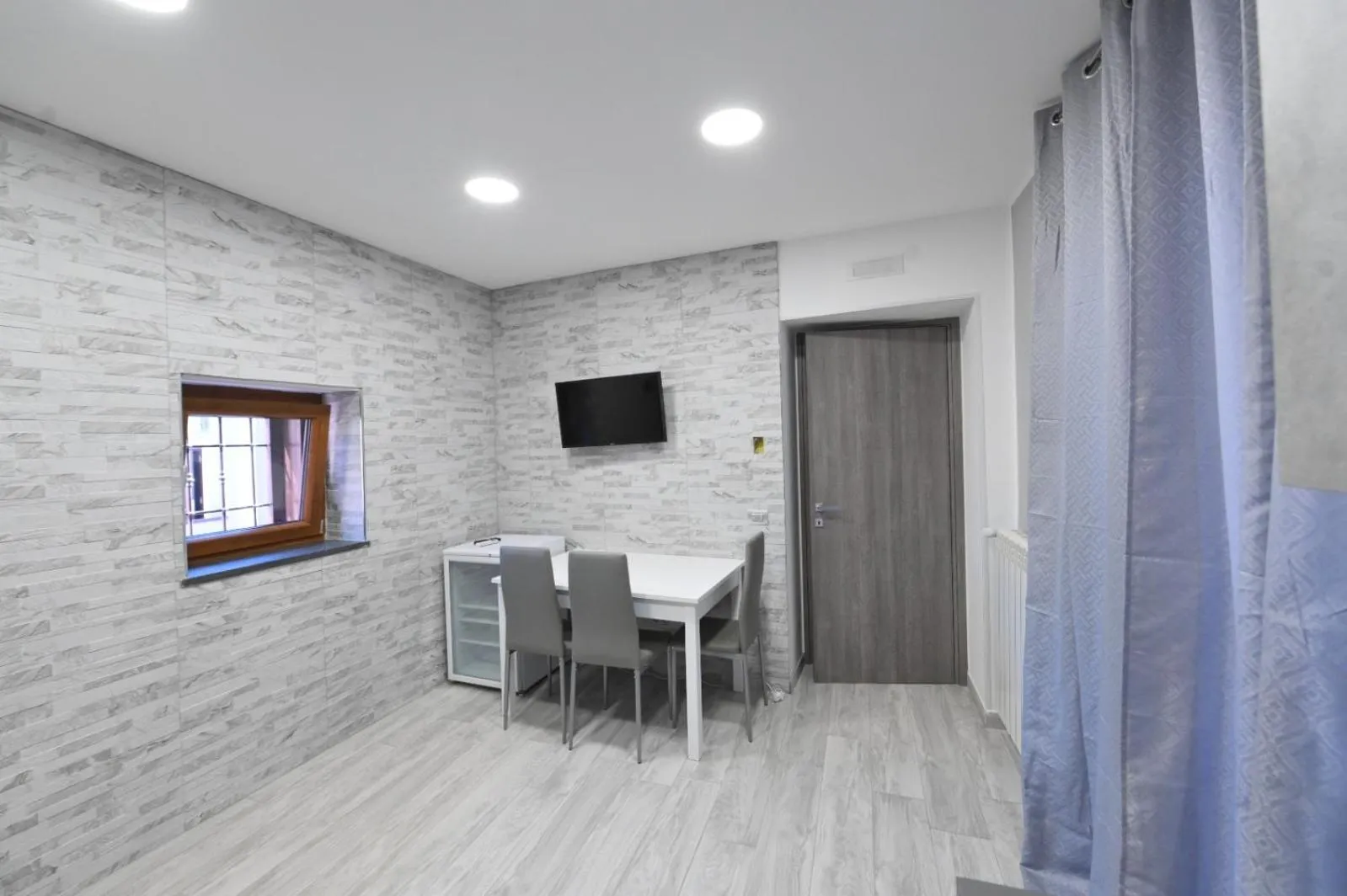 Dining Area in Bed And Breakfast Sant'Anna