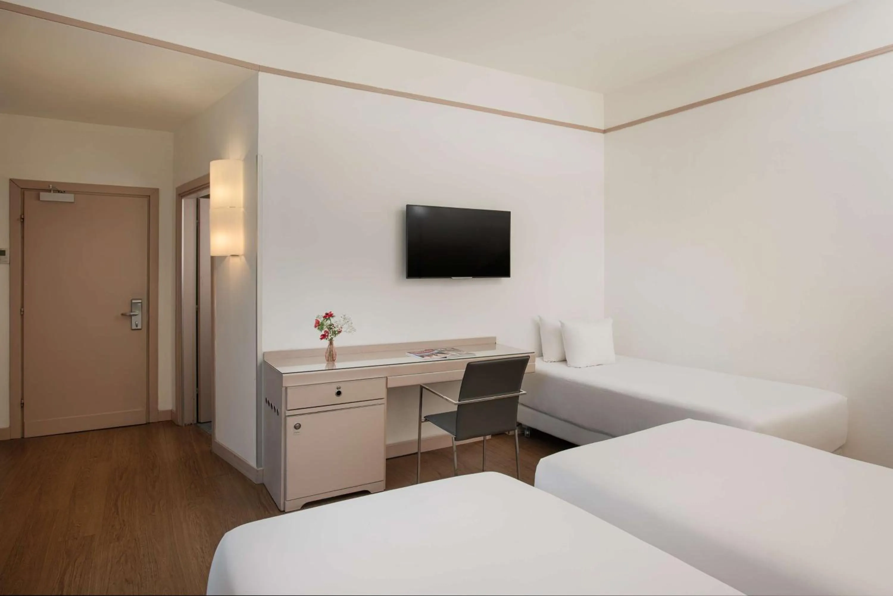 Bedroom, Bed in NH Pisa