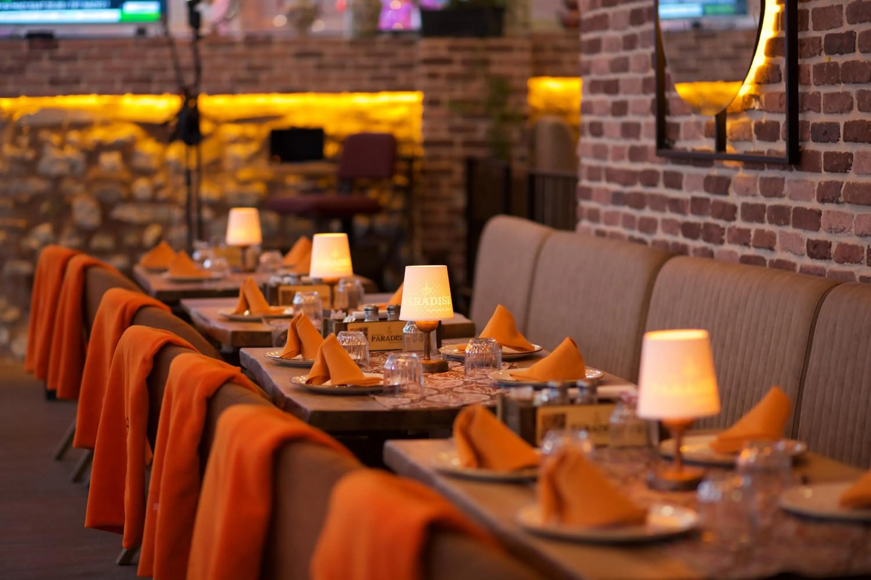 Restaurant/places to eat in La Vida Old City Hotel