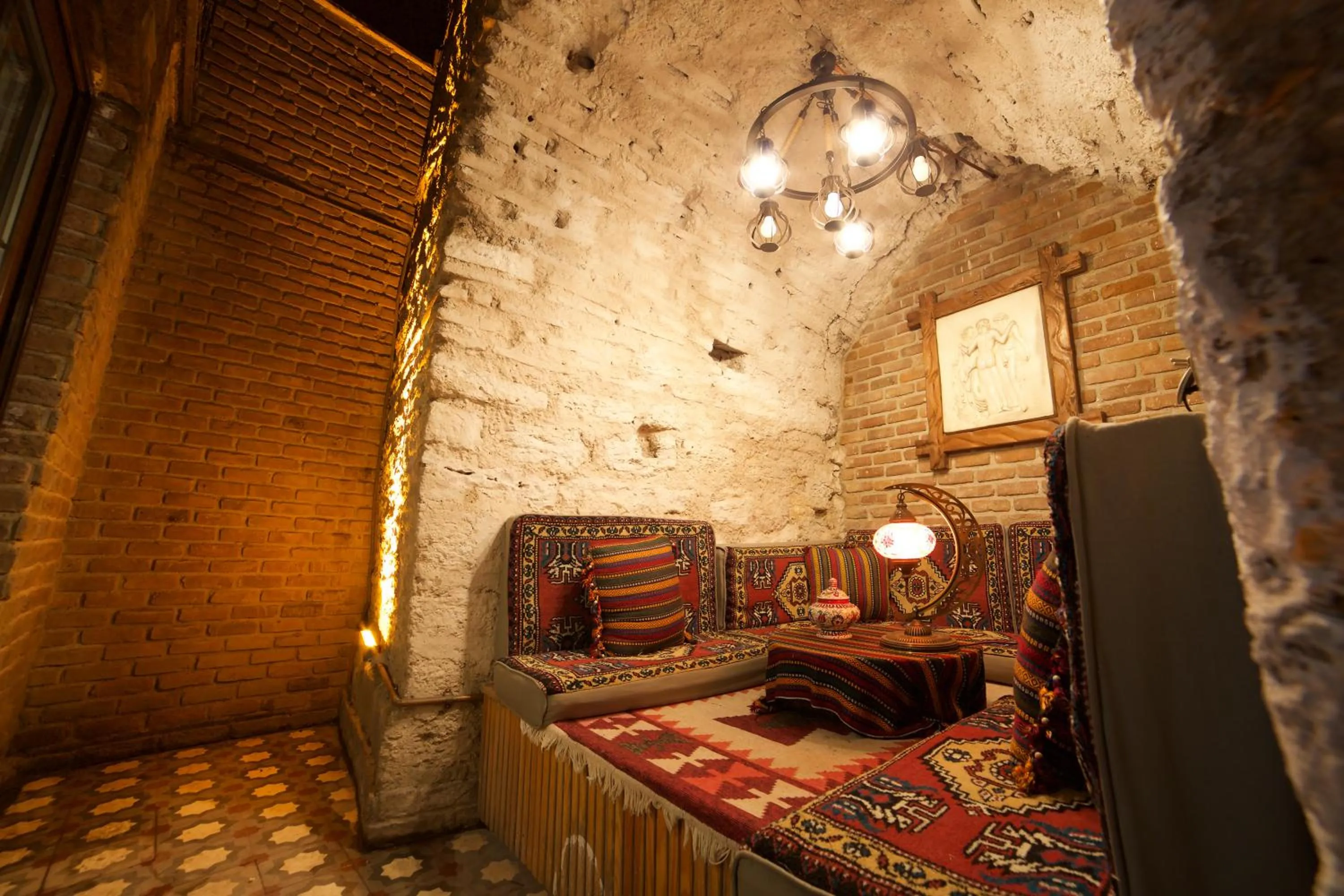 Food and drinks in La Vida Old City Hotel