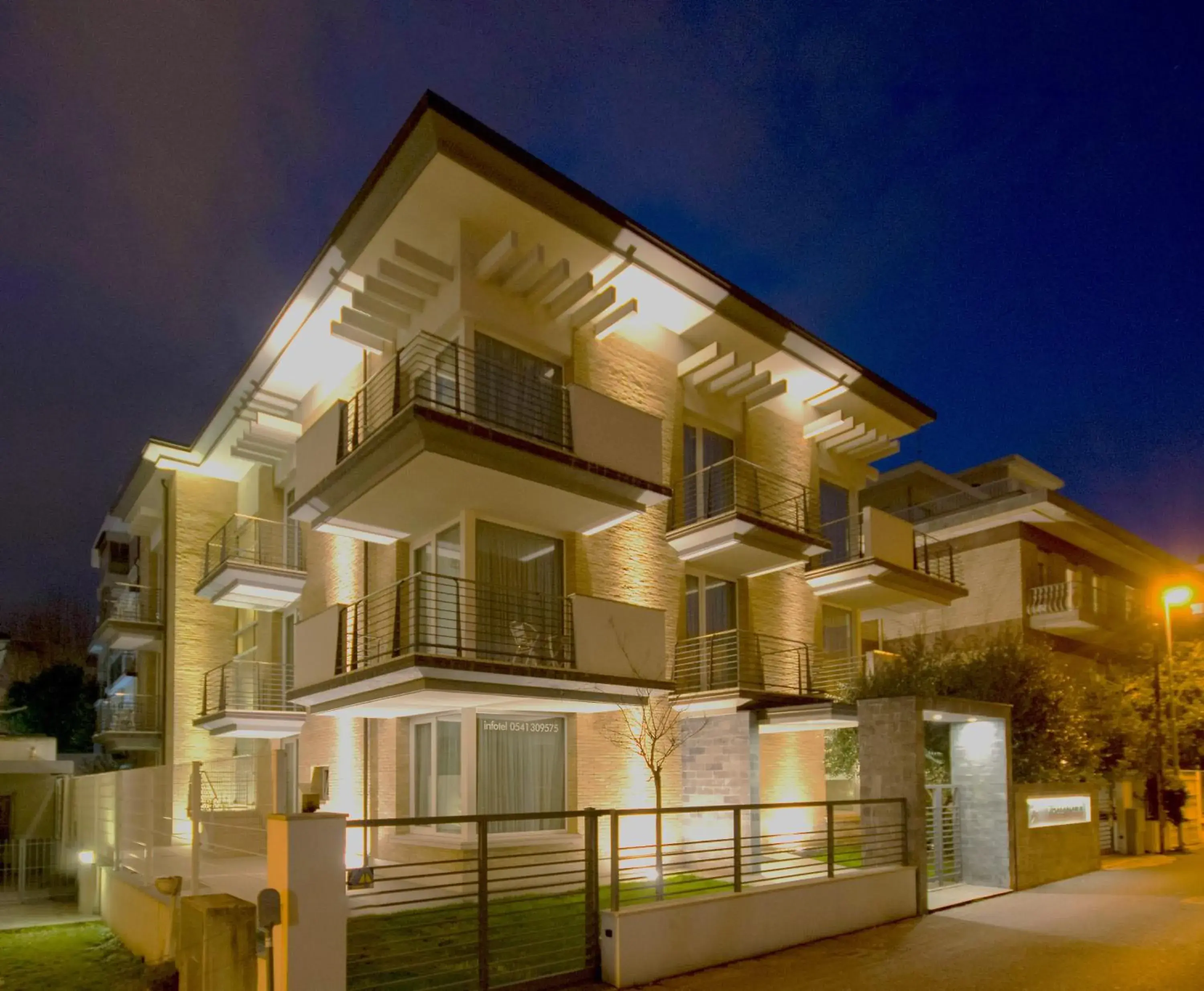 Suite - Annex in National Hotel Suite - Annex in National Hotel