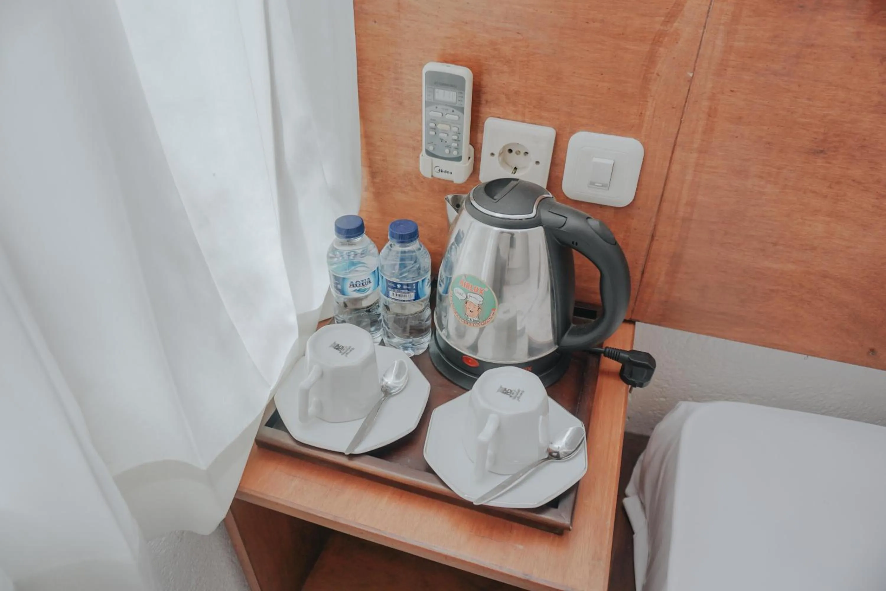 Coffee/tea facilities in Cempaka Borobudur Guest House