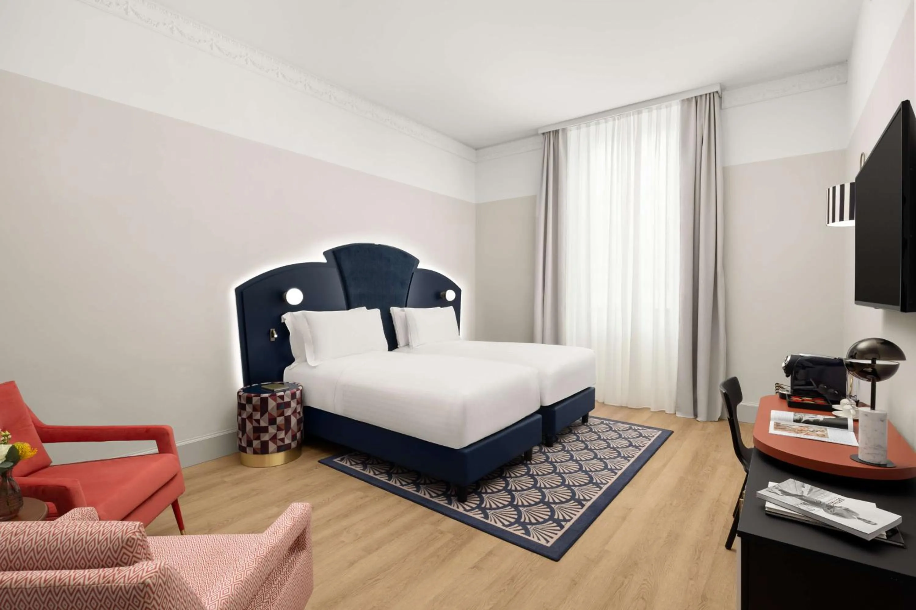 Bedroom, Bed in Anglo American Hotel Florence, Curio Collection By Hilton