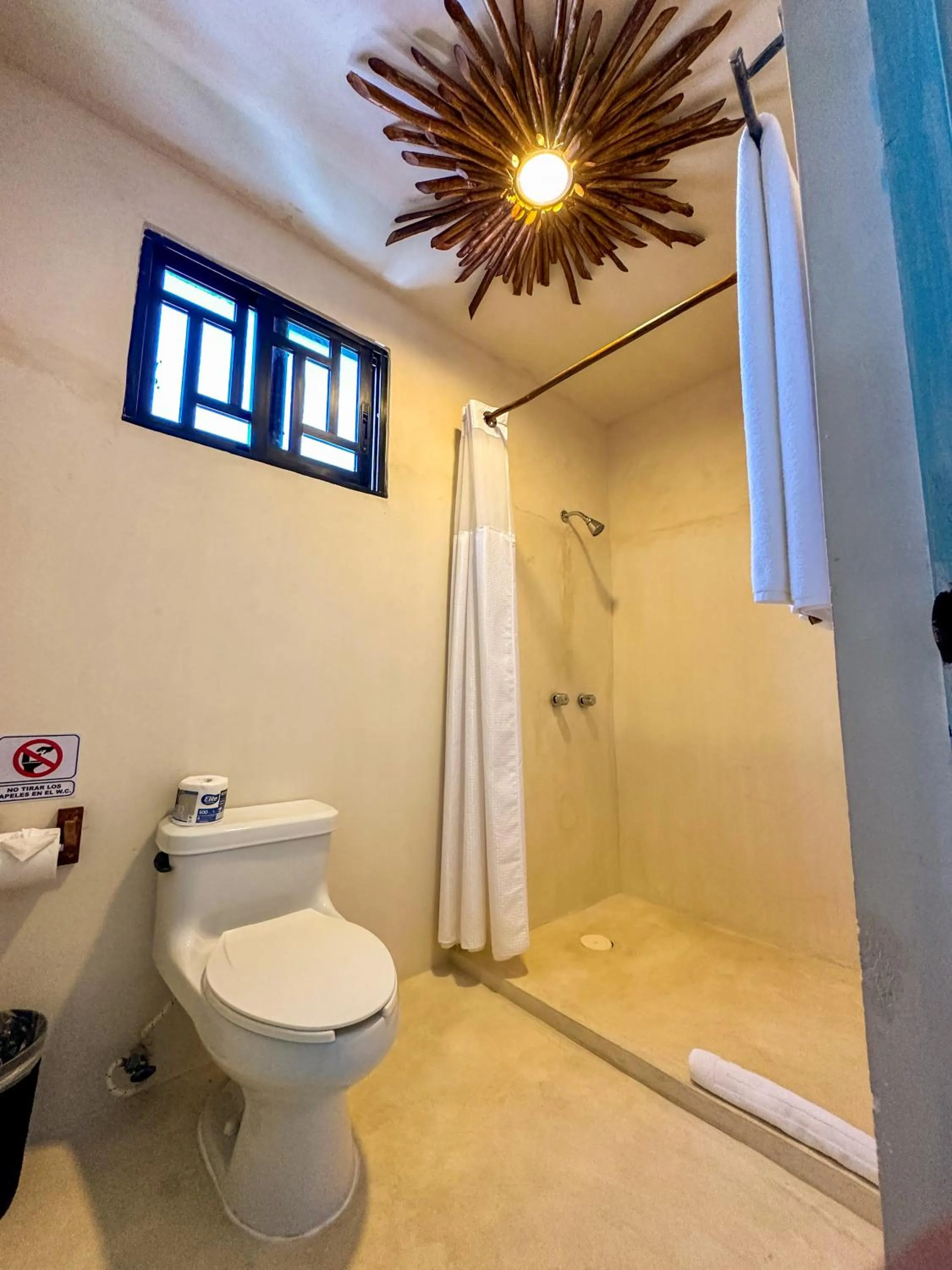 Bathroom in Alito Tulum Hotel