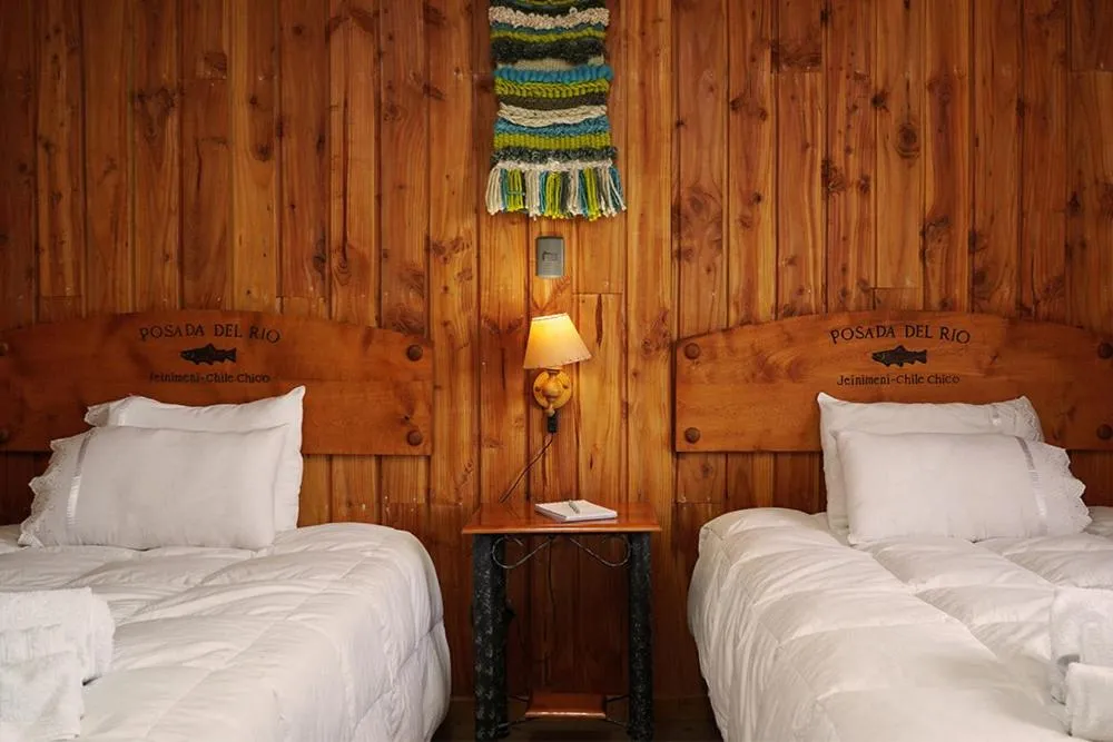 Bed in Hotel Posada del Río - Chile Chico