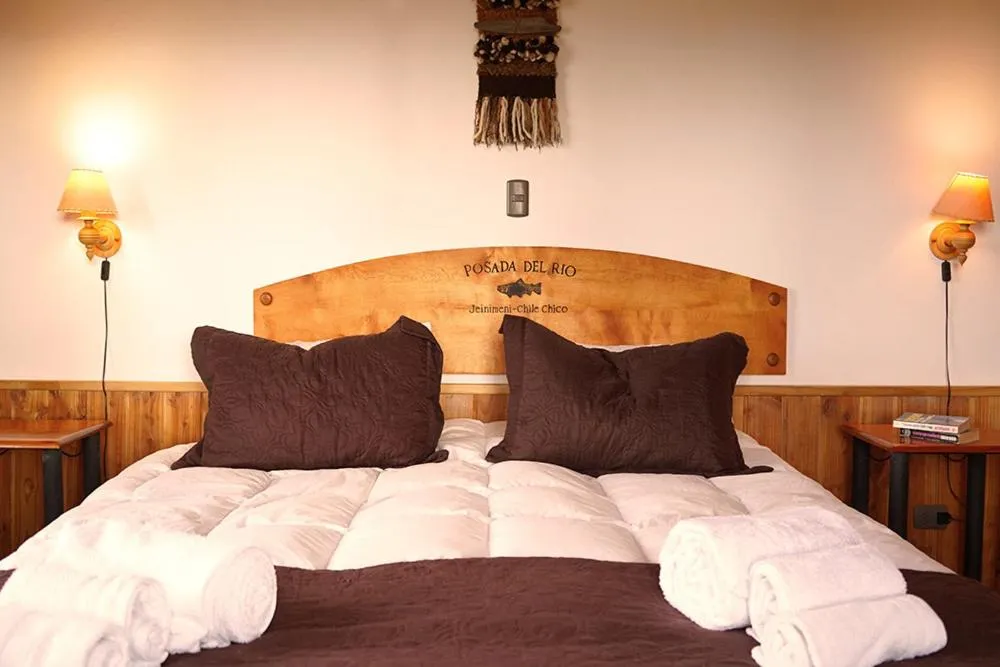 Bed in Hotel Posada del Río - Chile Chico