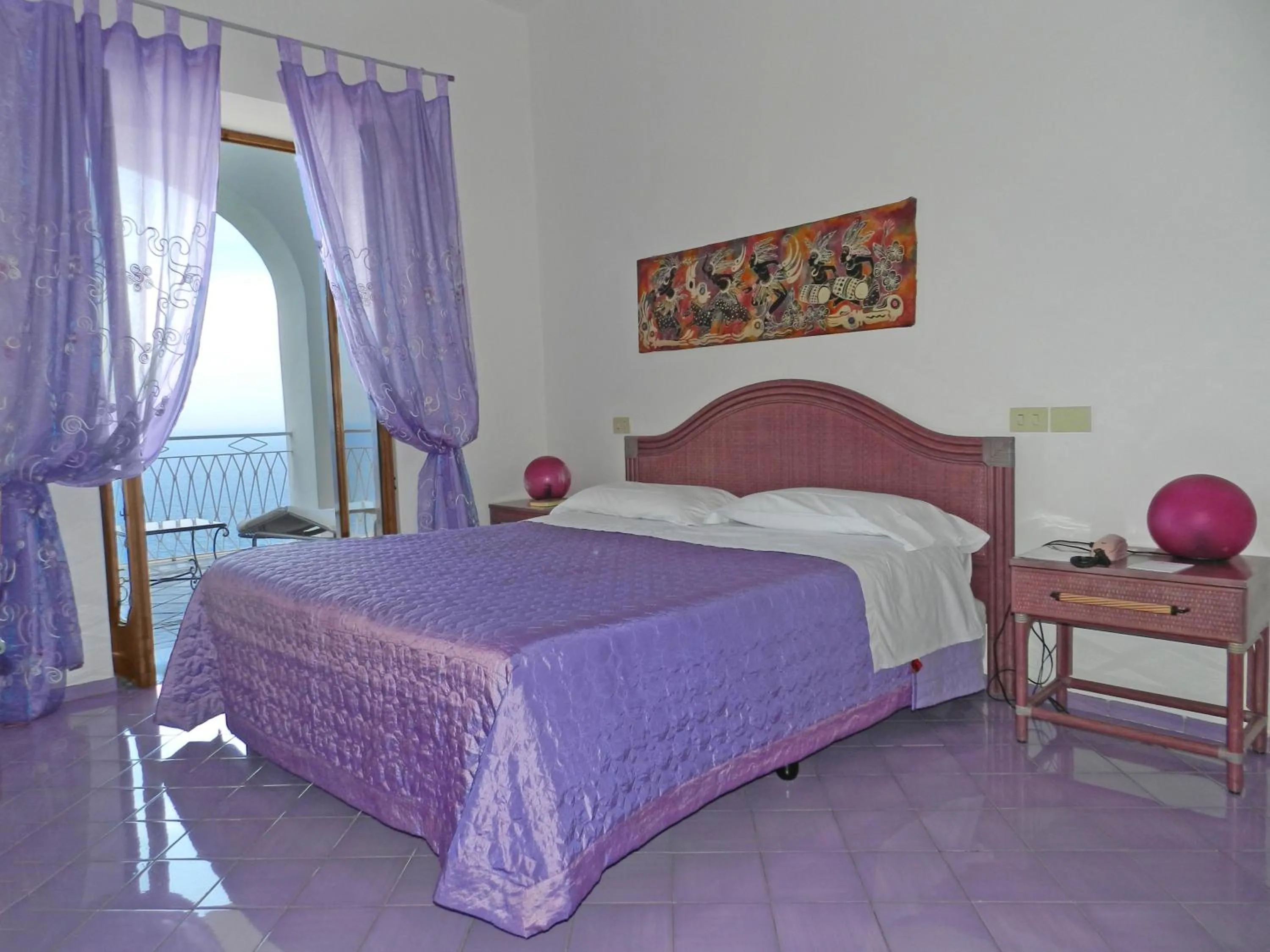 Bed in Hotel Holiday