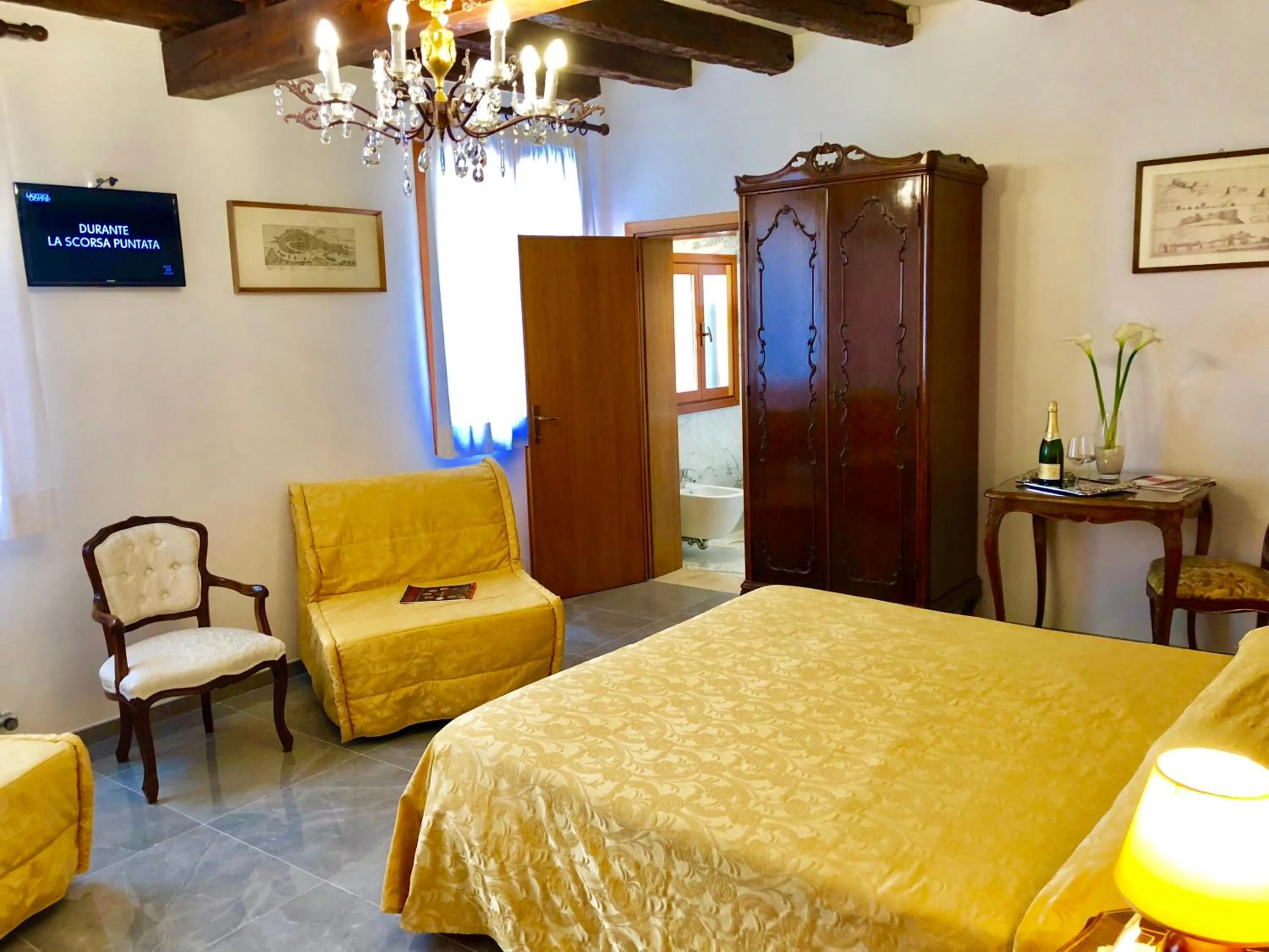 Bathroom, Bed in Hotel Ariel Silva
