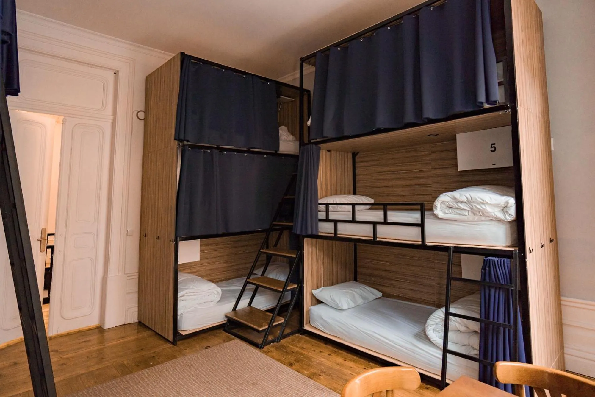 bunk bed, Bed in Rosalma Hostel