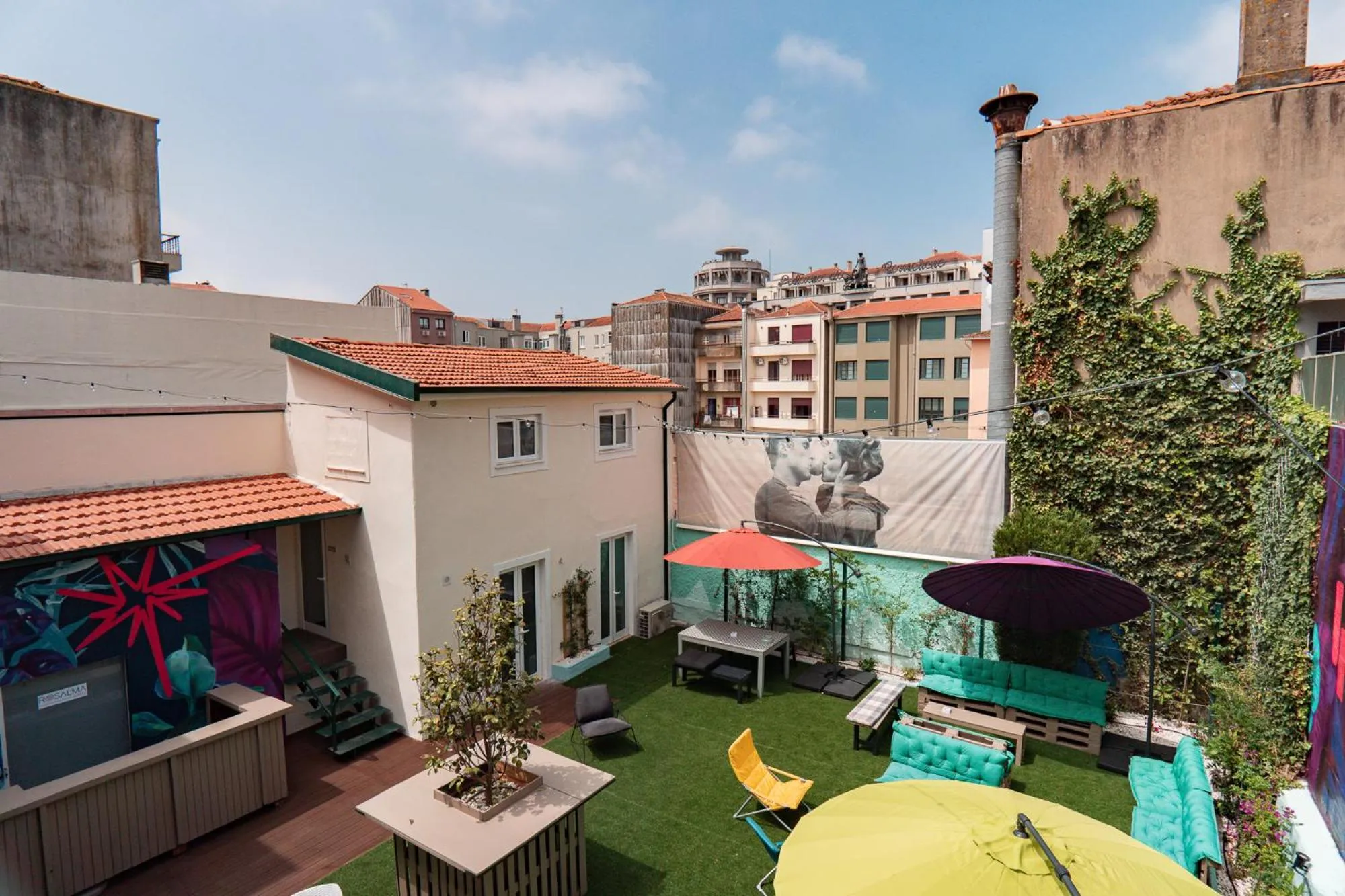 Balcony/Terrace in Rosalma Hostel