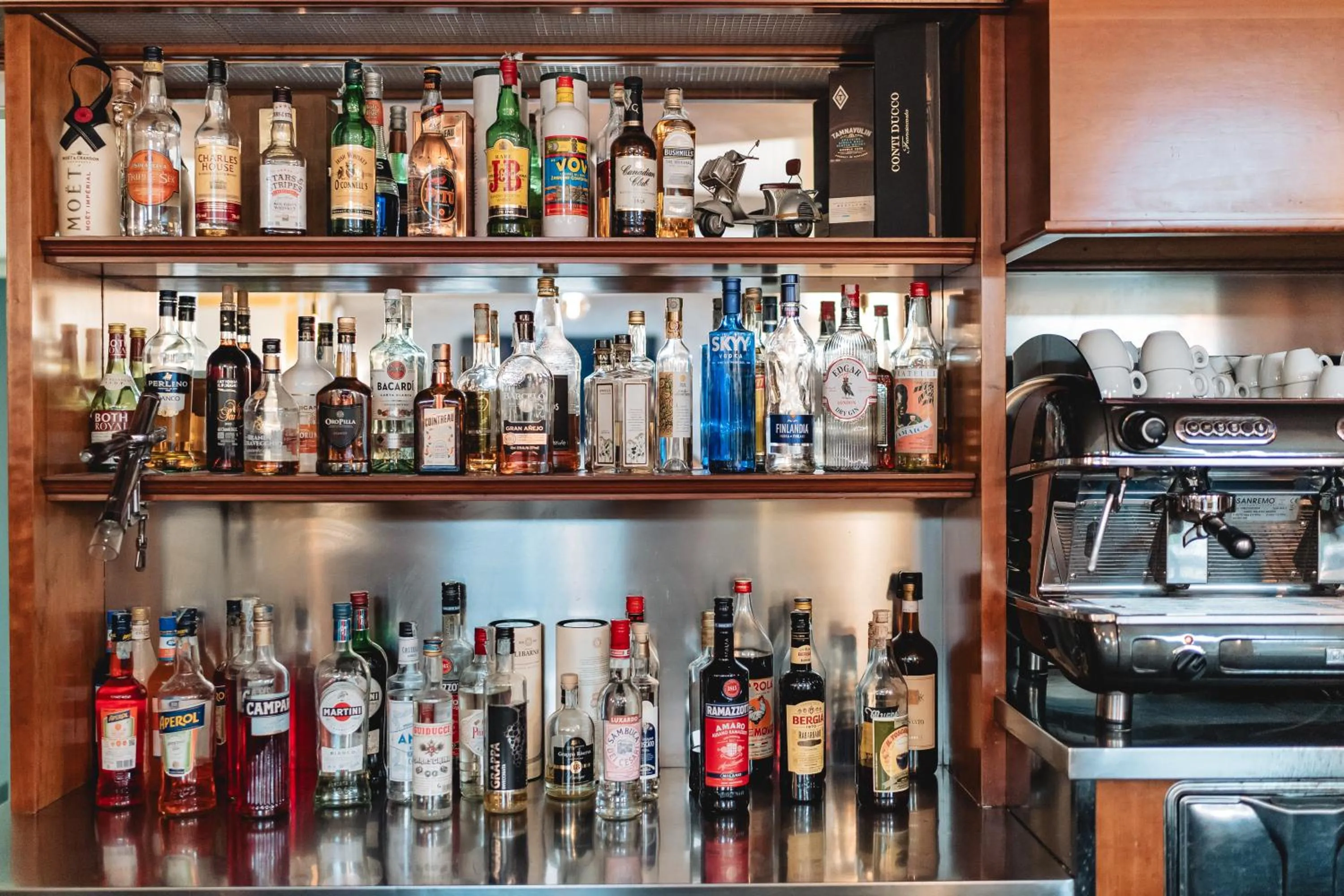 Lounge or bar in Hotel Carignano