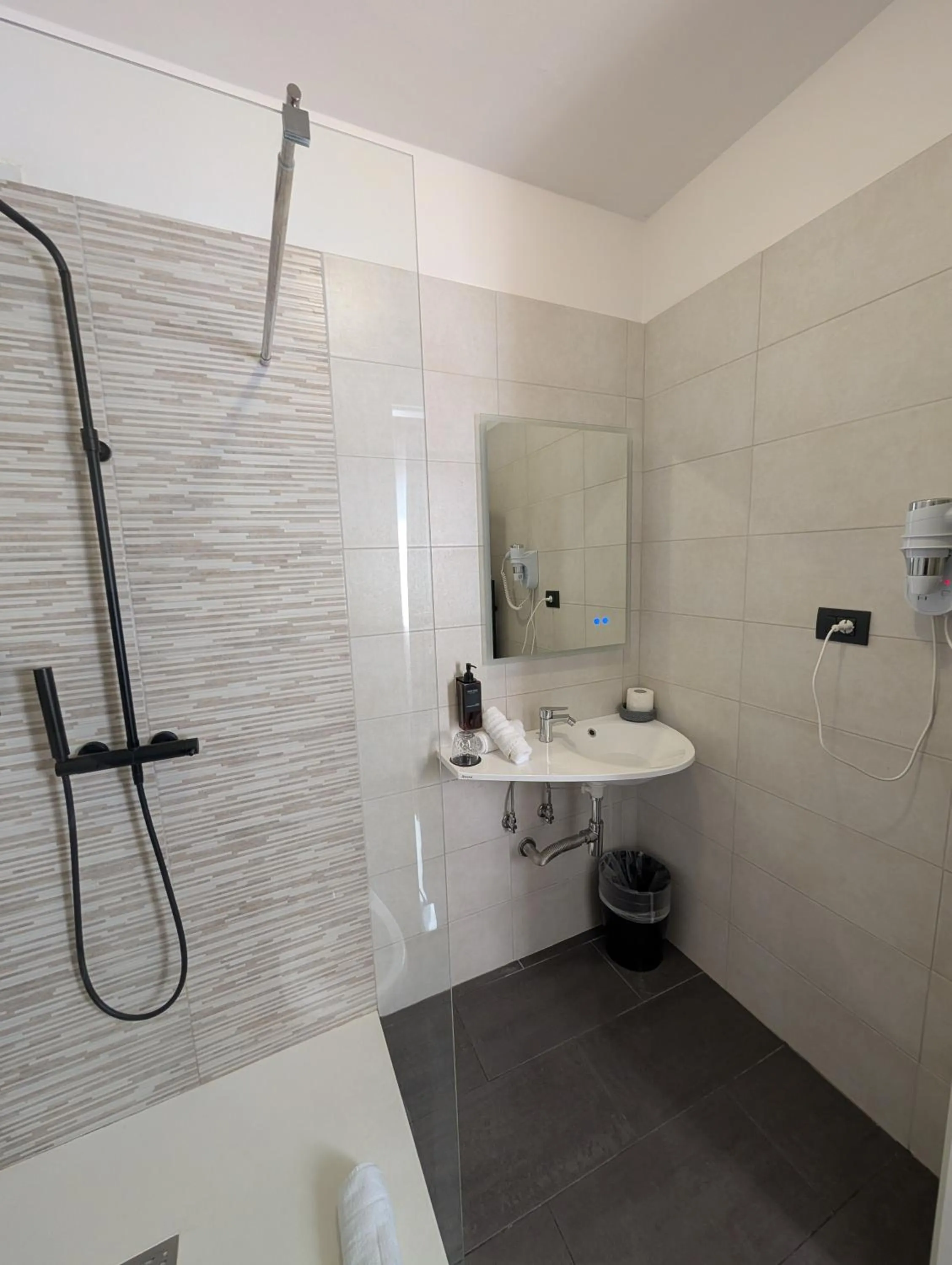 Bathroom in Hotel Carignano