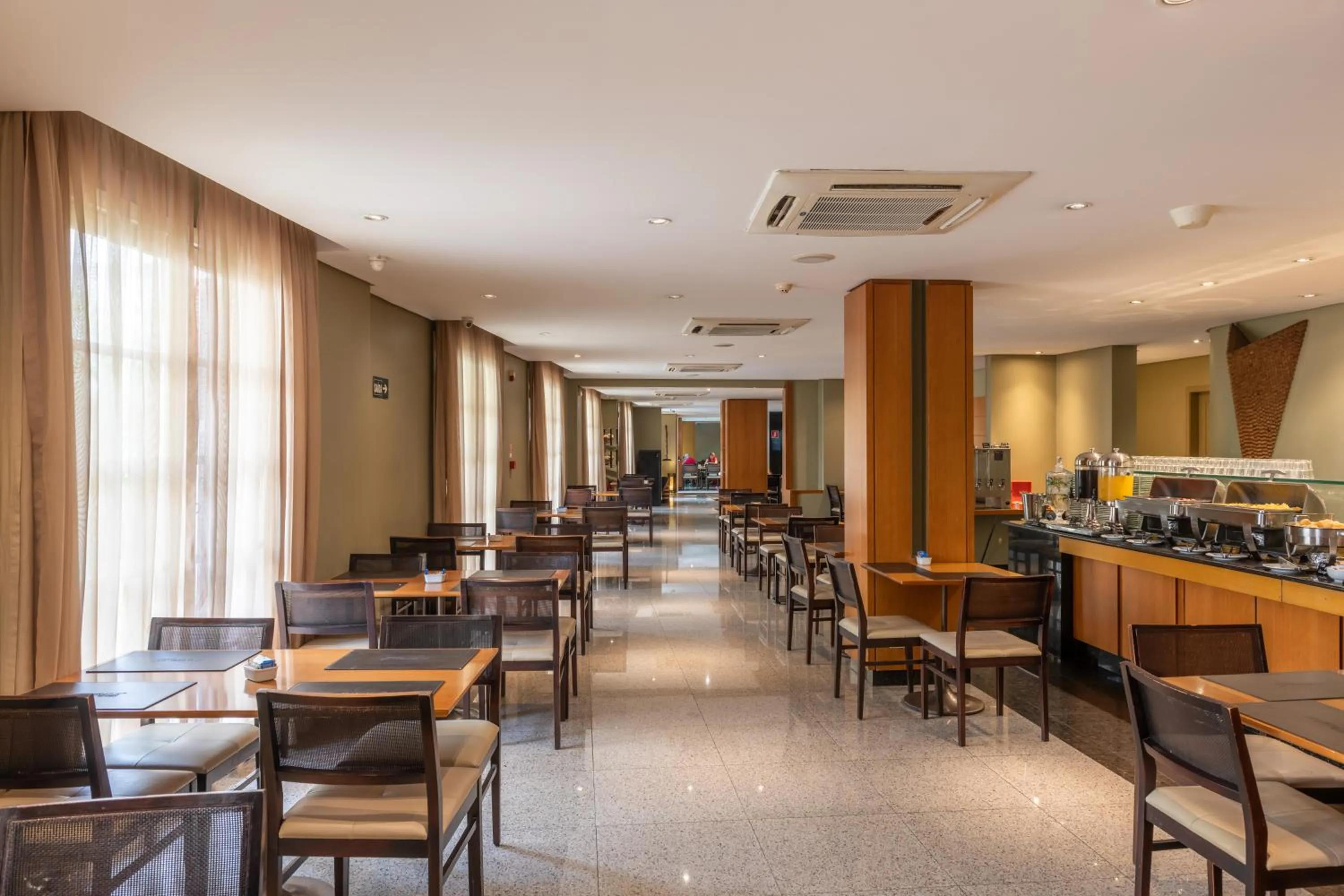 Restaurant/places to eat in DELPLAZA Marabá São Paulo