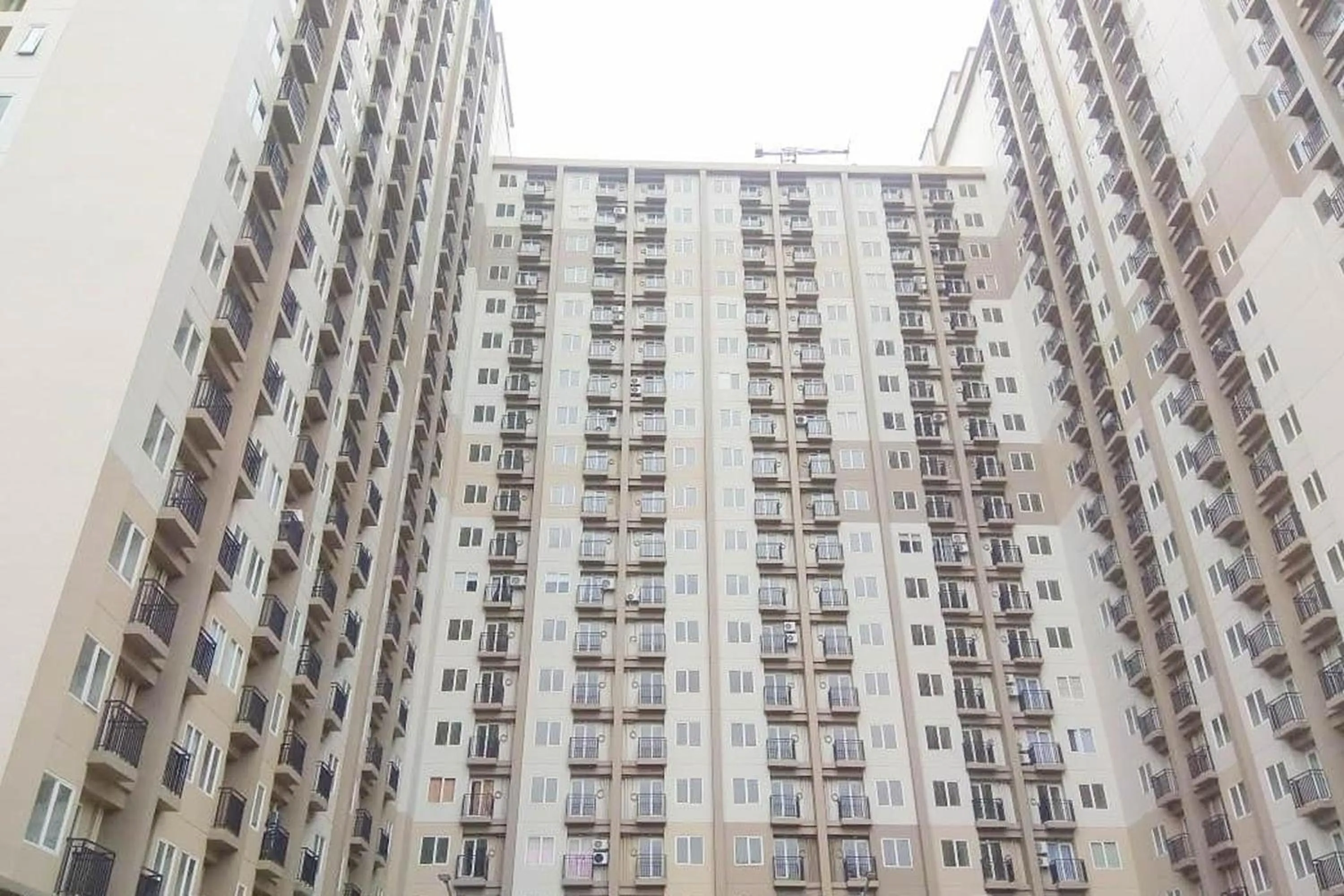 Property building in Room Rendi Podomoro Golf View