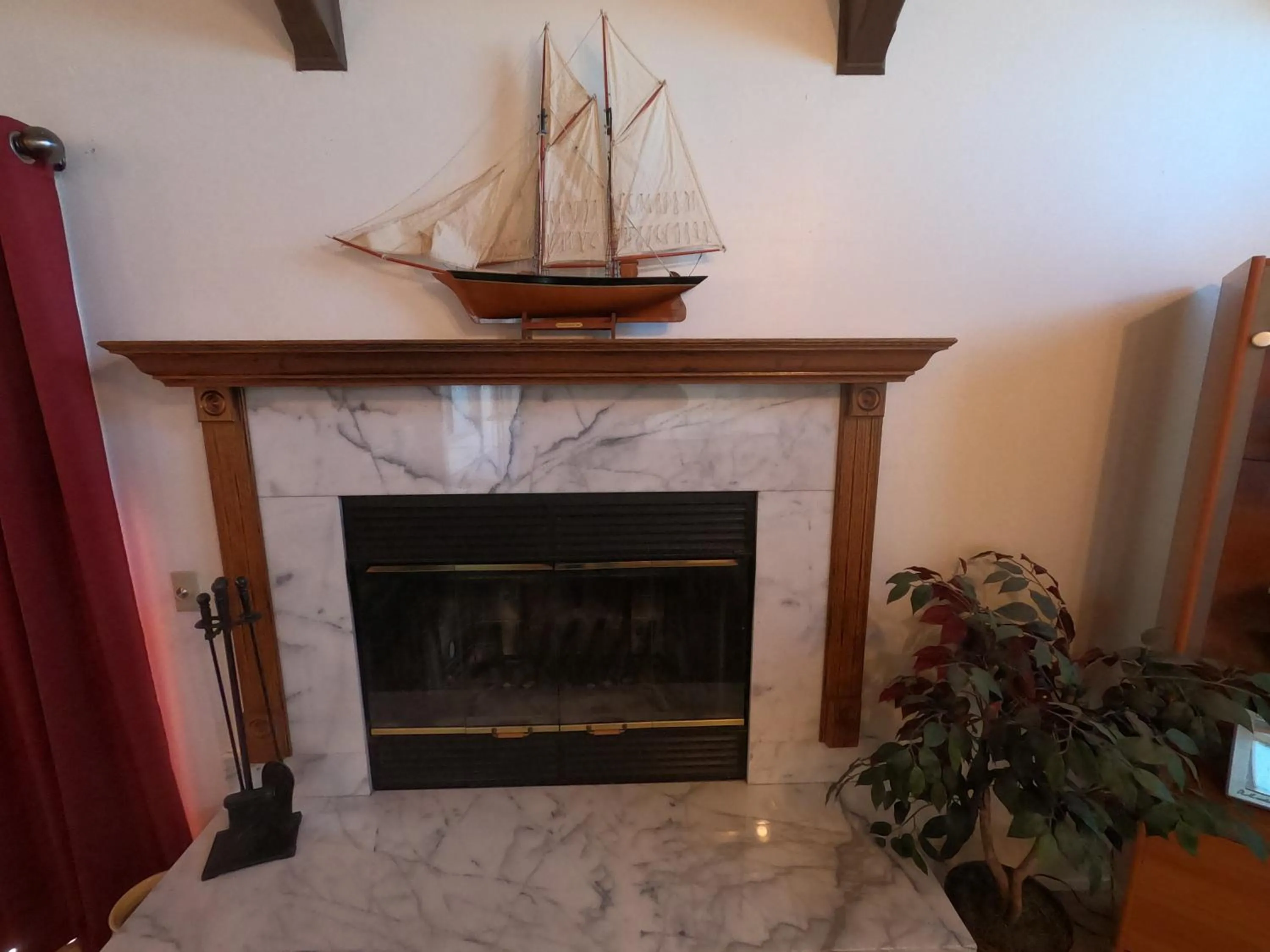 fireplace in Sommer Hus-Best value in Southern California Wine Country