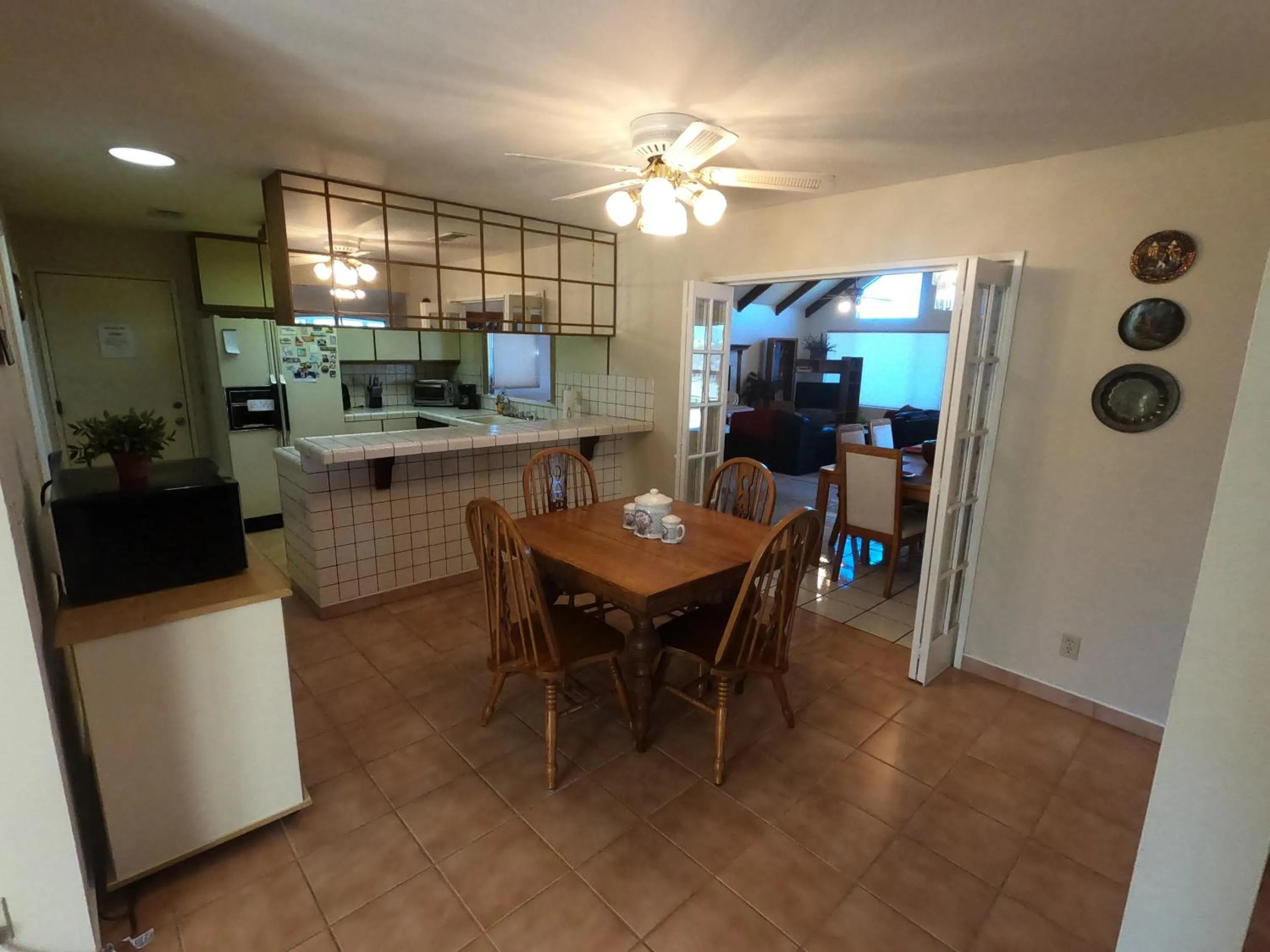 Dining area in Sommer Hus-Best value in Southern California Wine Country