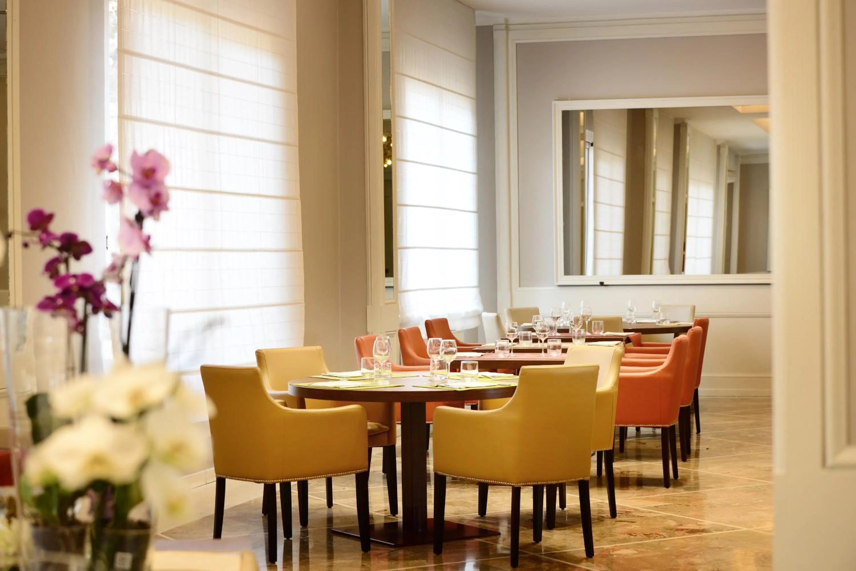 Restaurant/places to eat in Silva Hotel Splendid