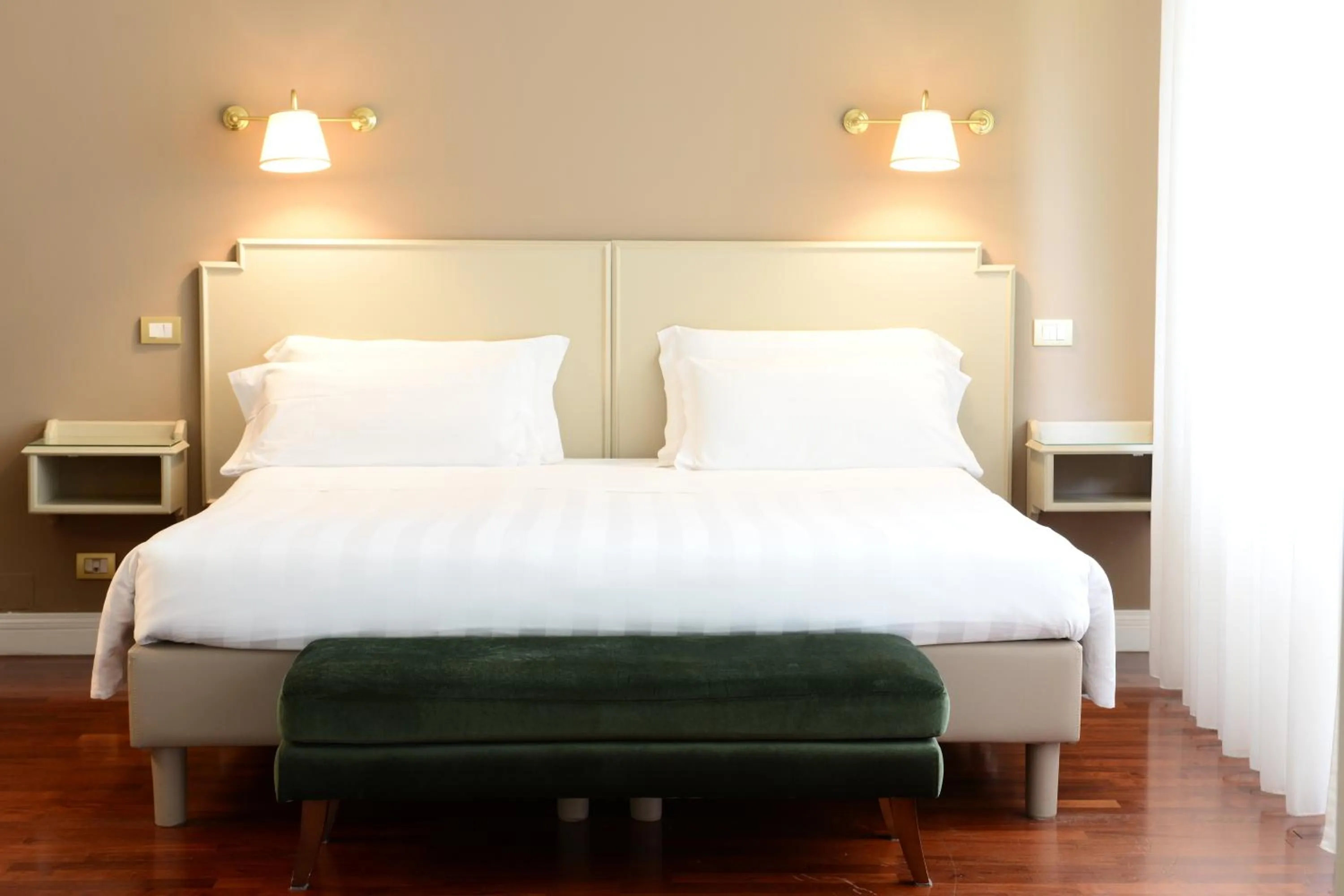 Photo of the whole room, Bed in Silva Hotel Splendid