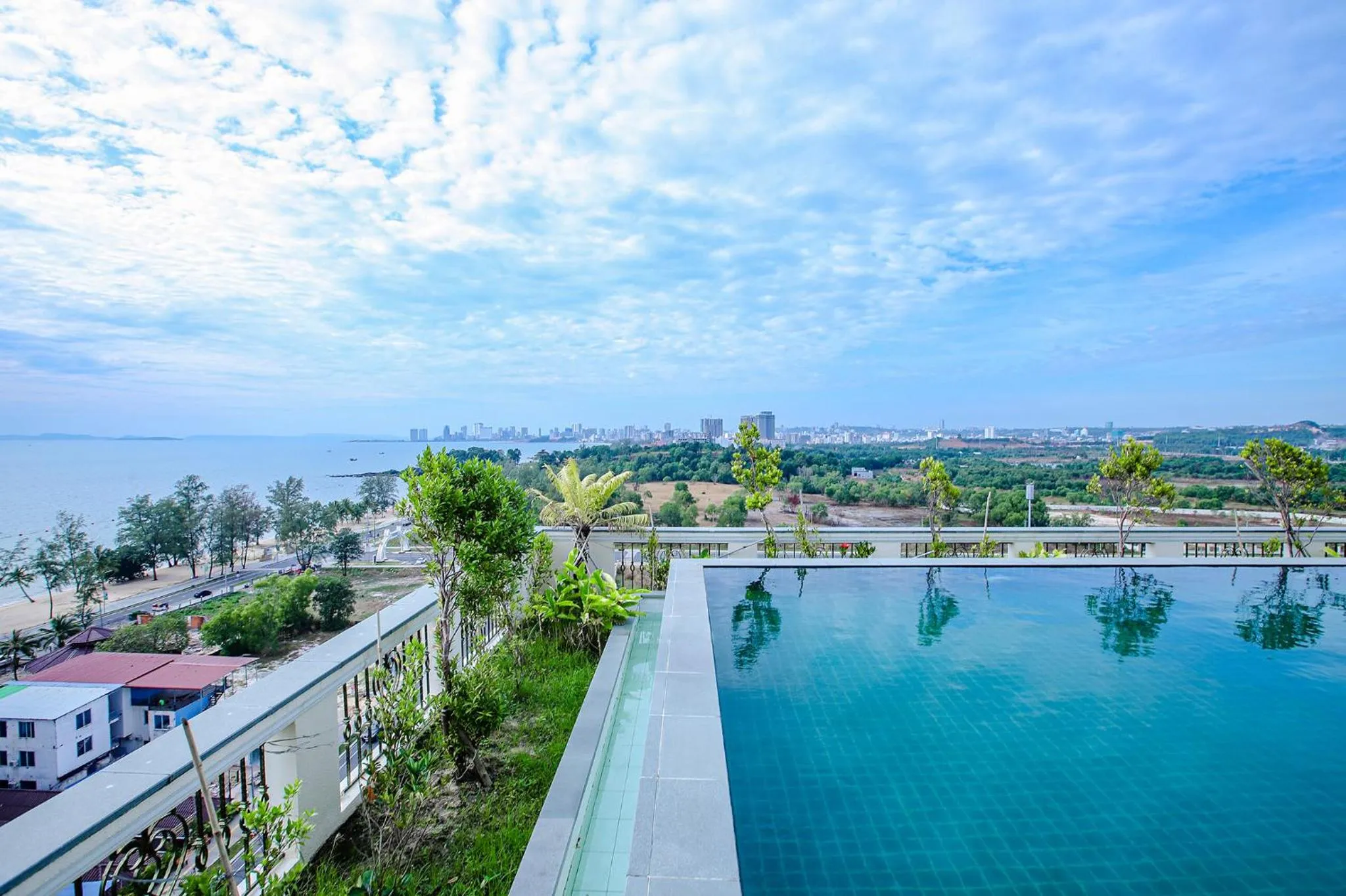 Property building in Sea Breeze Hotel & Villa