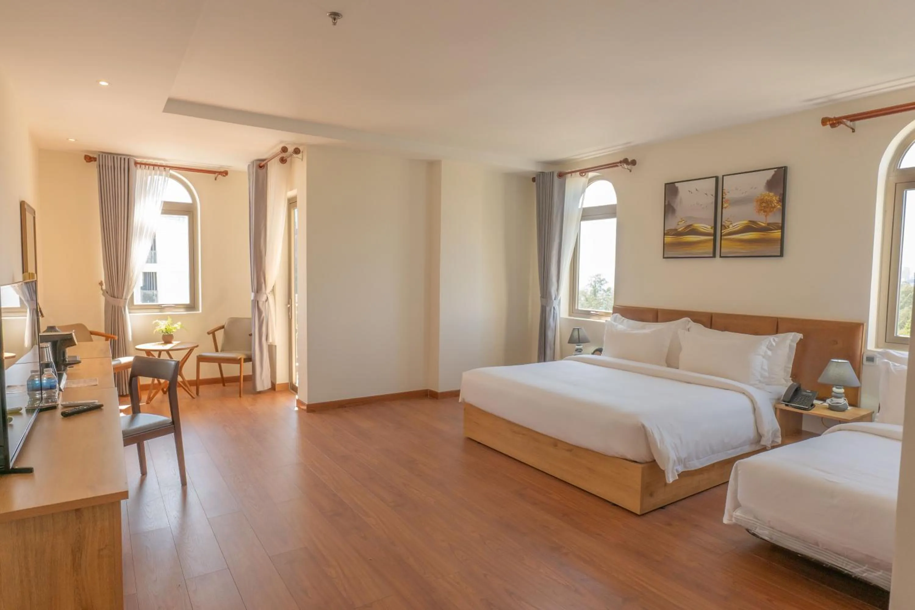 Bedroom, Bed in Sea Breeze Hotel & Villa