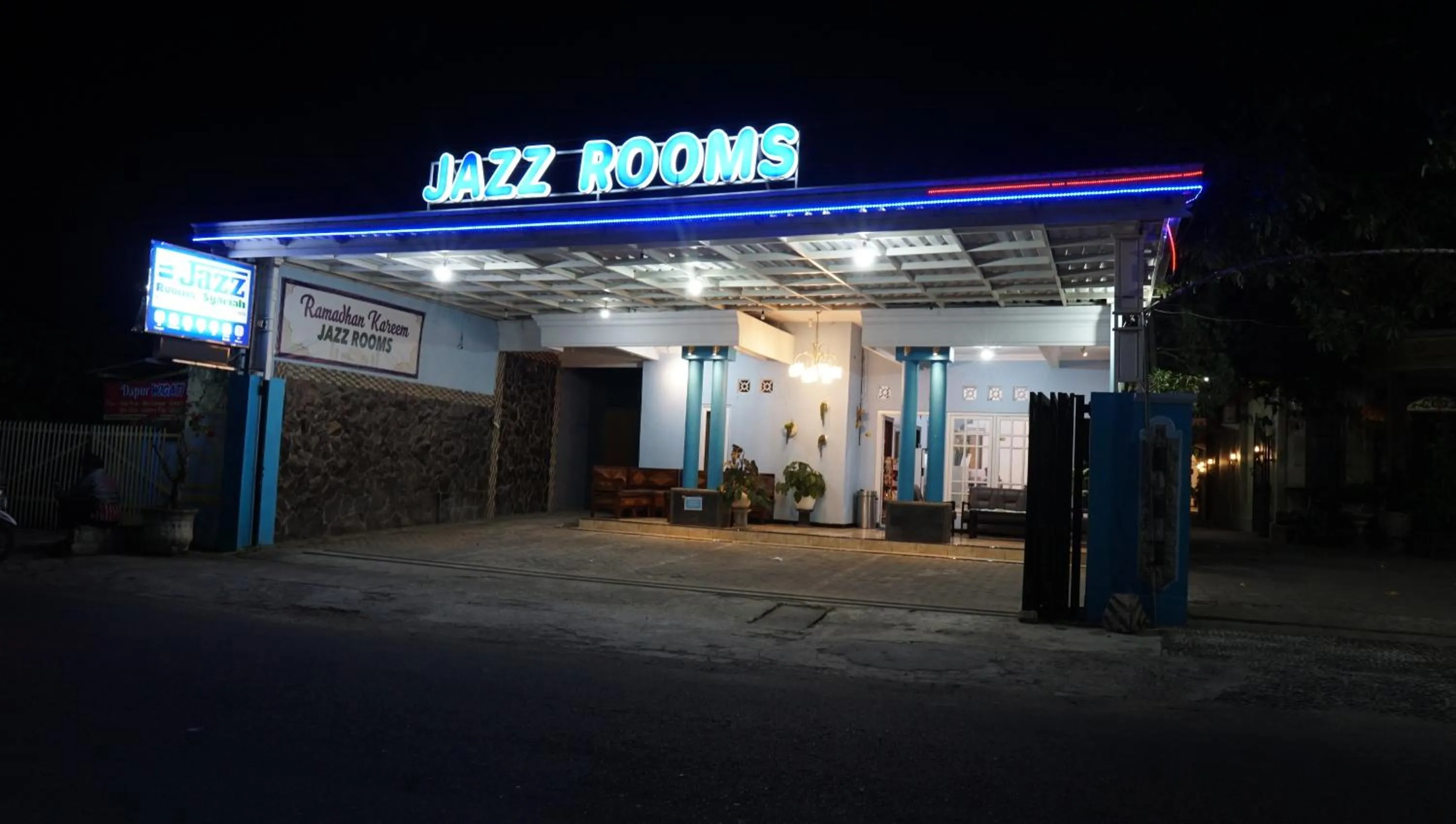 Jazz Room Kampung Inggris Syariah