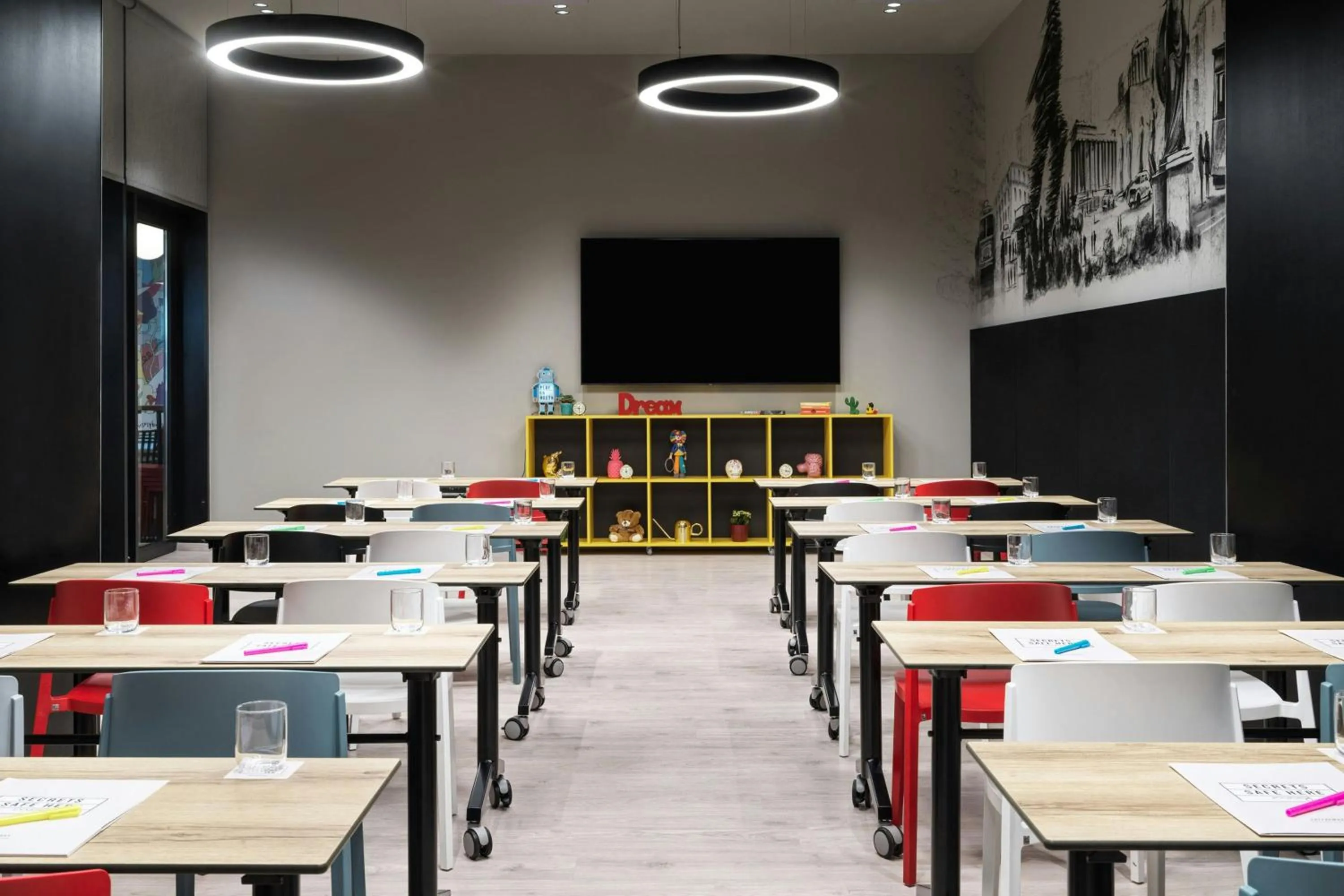 Meeting/conference room in Moxy Athens City