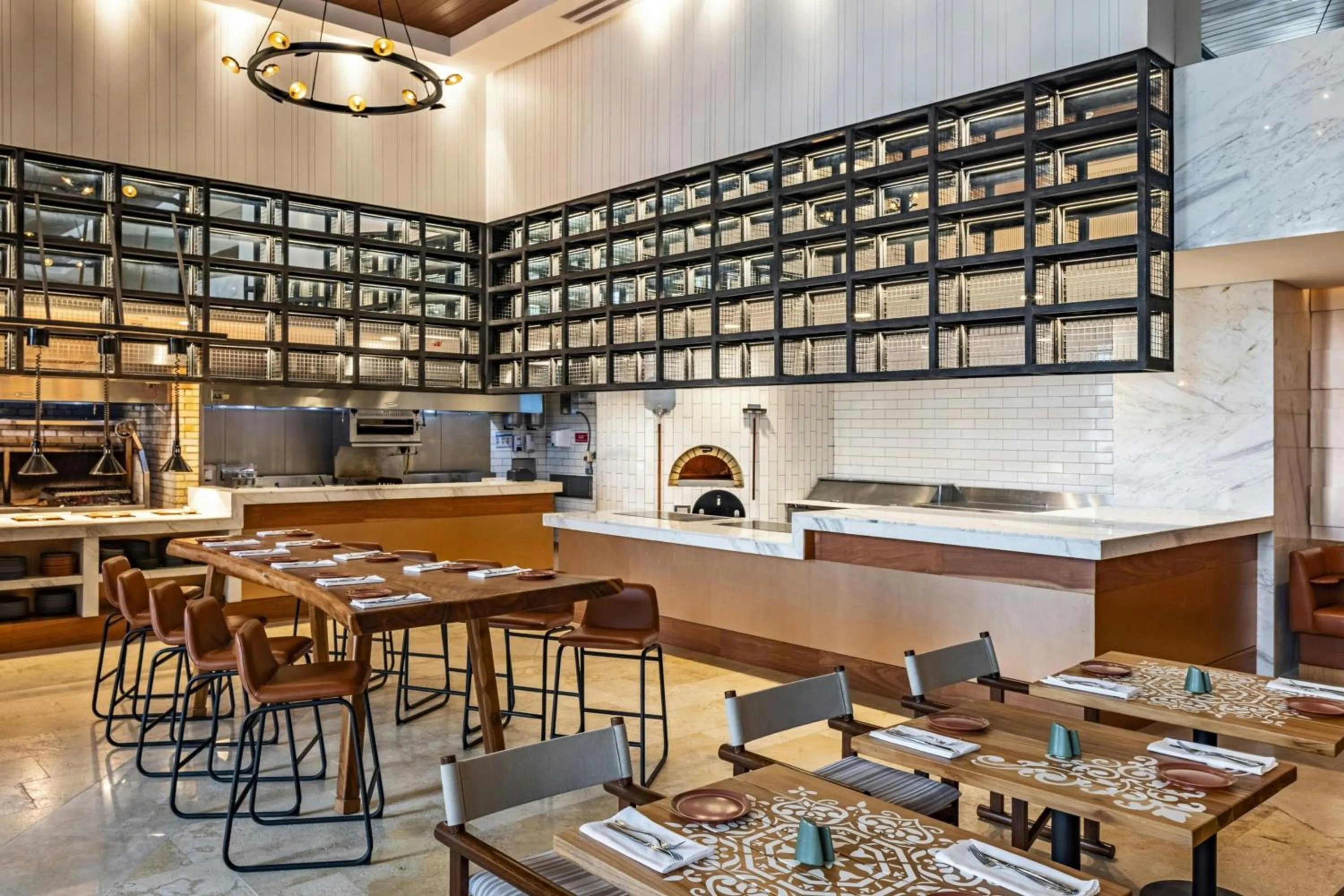 Restaurant/places to eat in Barranquilla Marriott Hotel