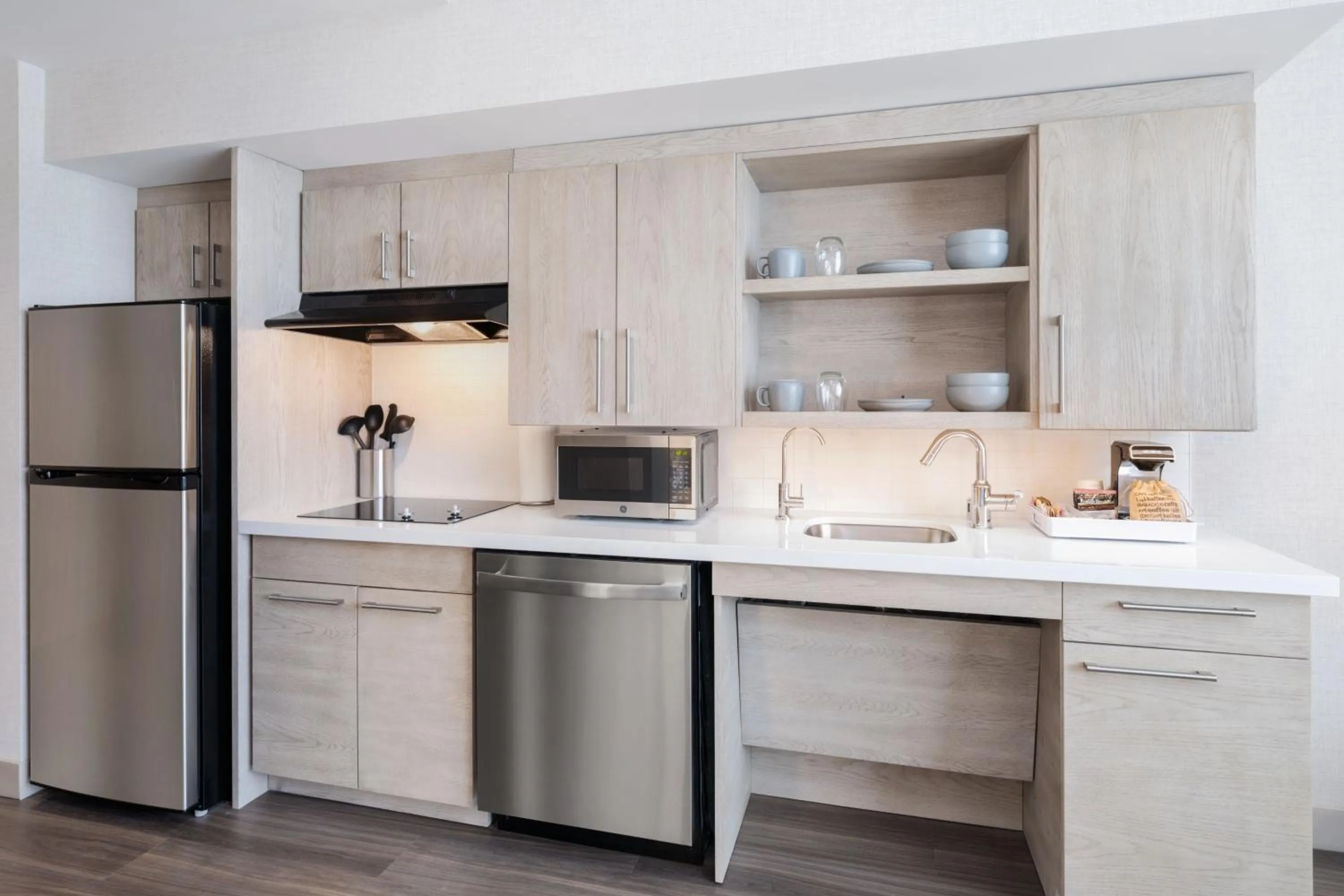 Kitchen or kitchenette in Element San Jose Airport