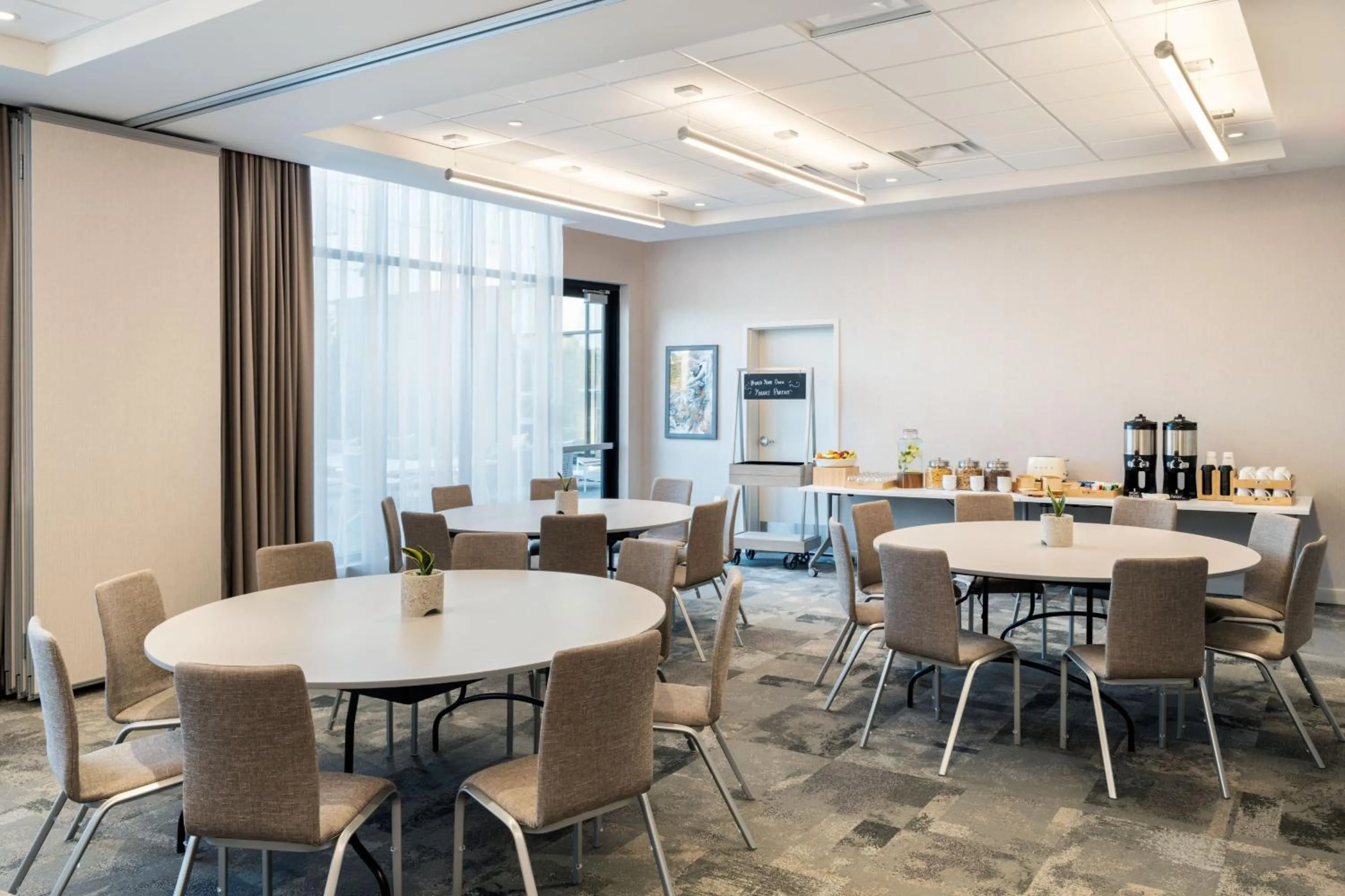 Meeting/conference room in Element San Jose Airport