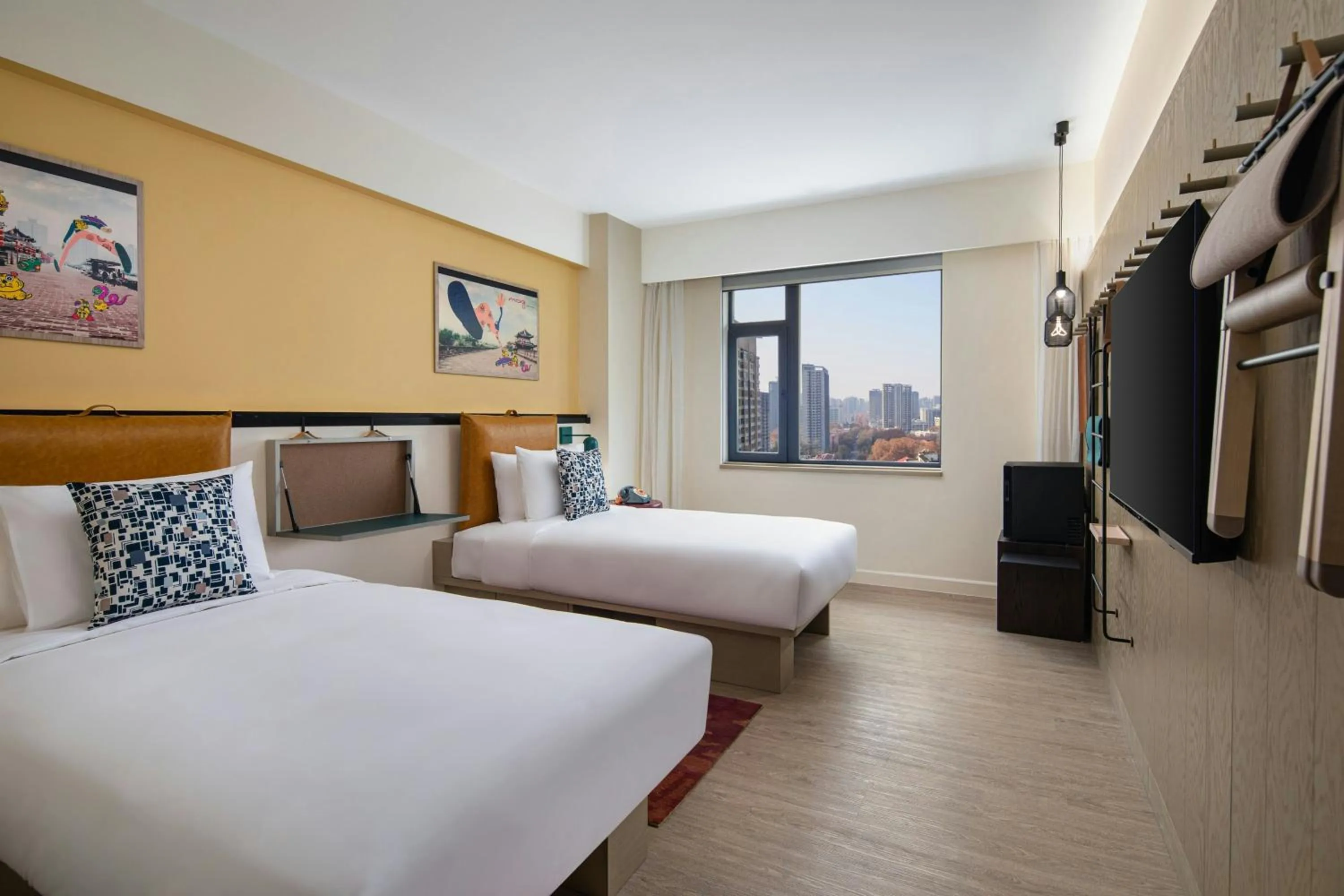 Photo of the whole room, Bed in Moxy Xi'an Beilin