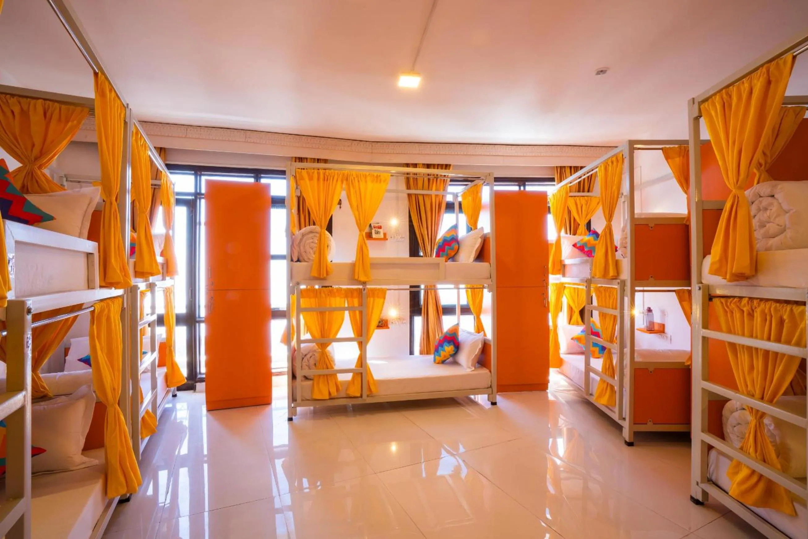 bunk bed, Bed in goSTOPS Mussoorie, Picture Palace