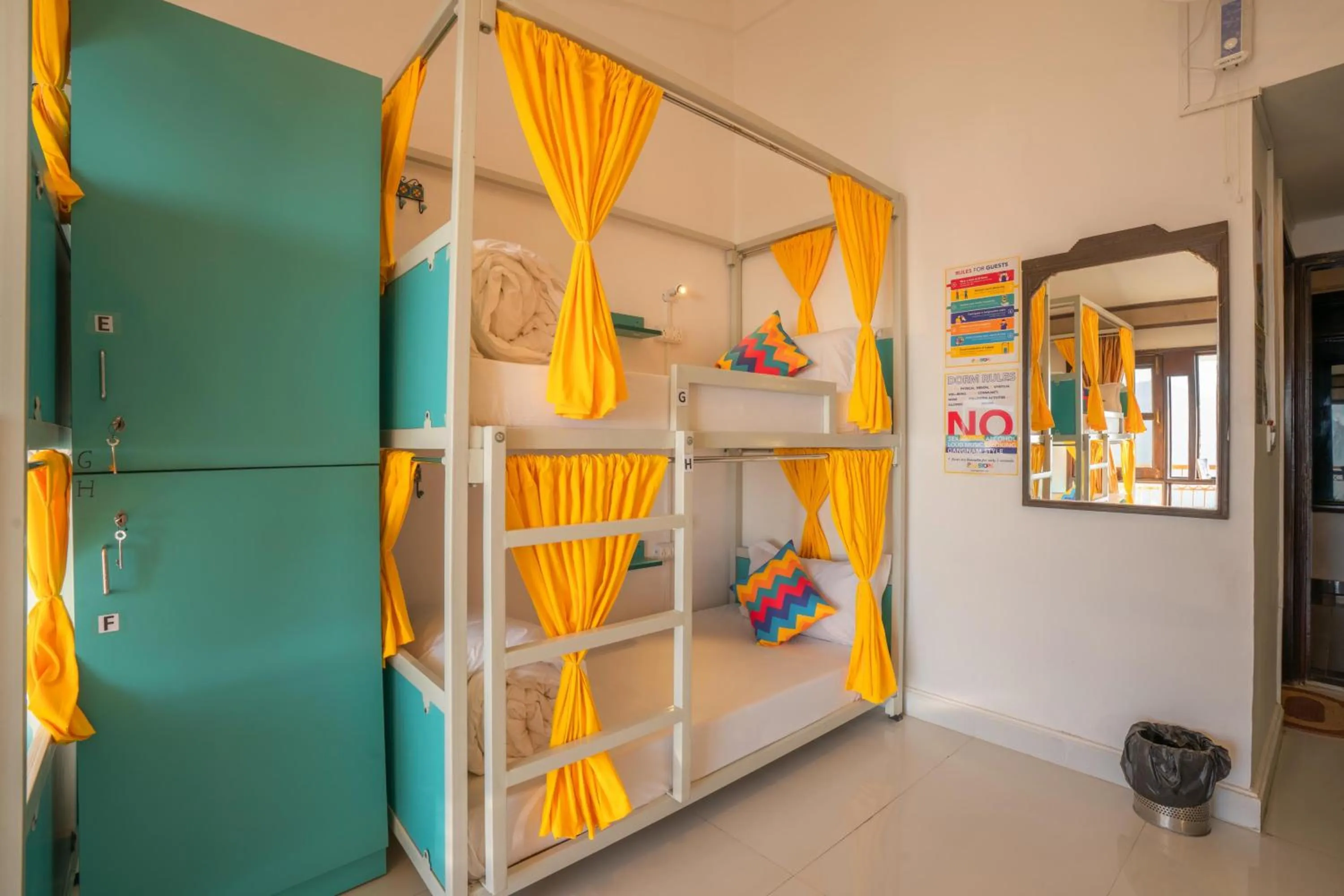 bunk bed in goSTOPS Mussoorie, Picture Palace