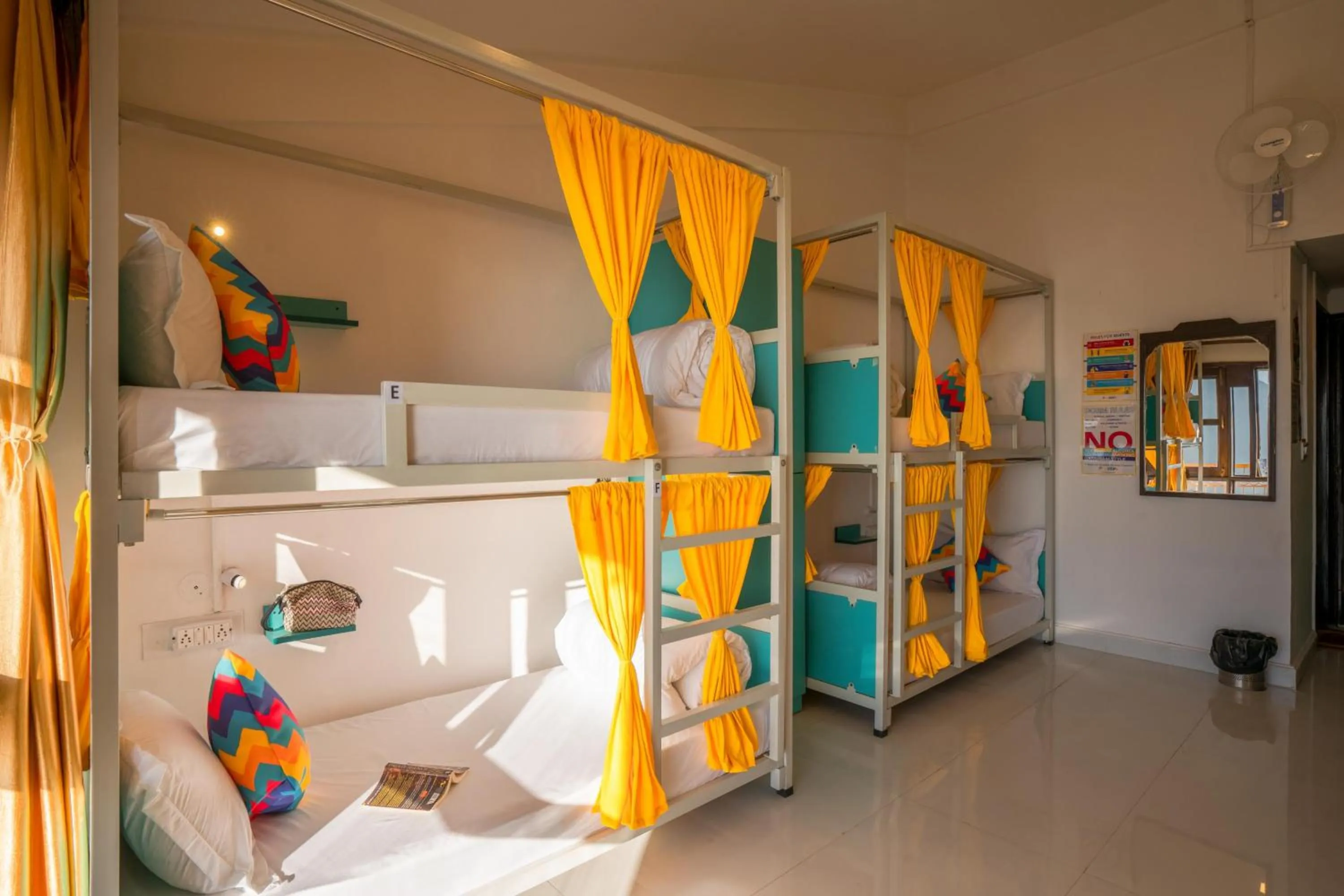 Bed in goSTOPS Mussoorie, Picture Palace