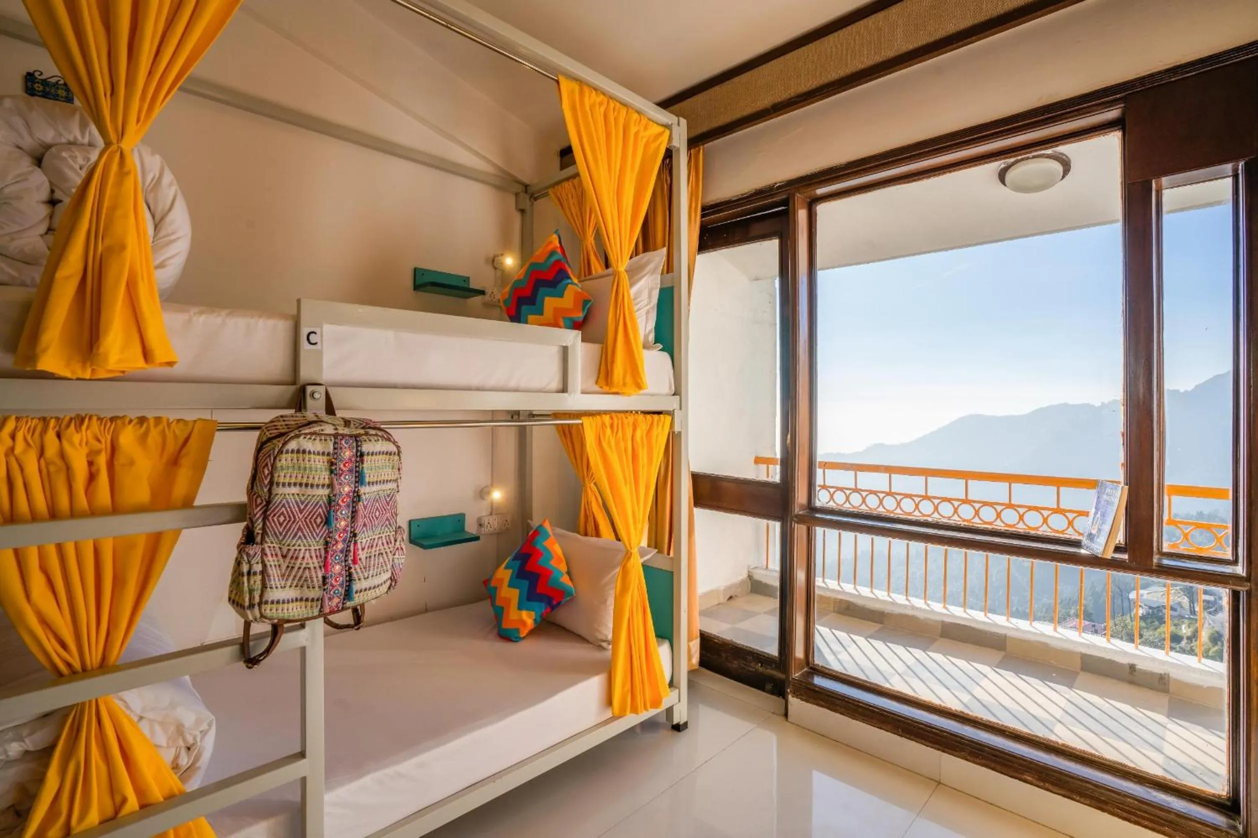 bunk bed, Bed in goSTOPS Mussoorie, Picture Palace