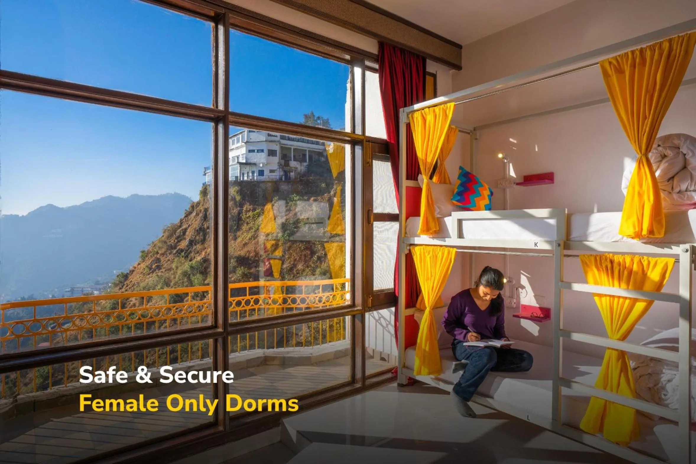 bunk bed in goSTOPS Mussoorie, Picture Palace